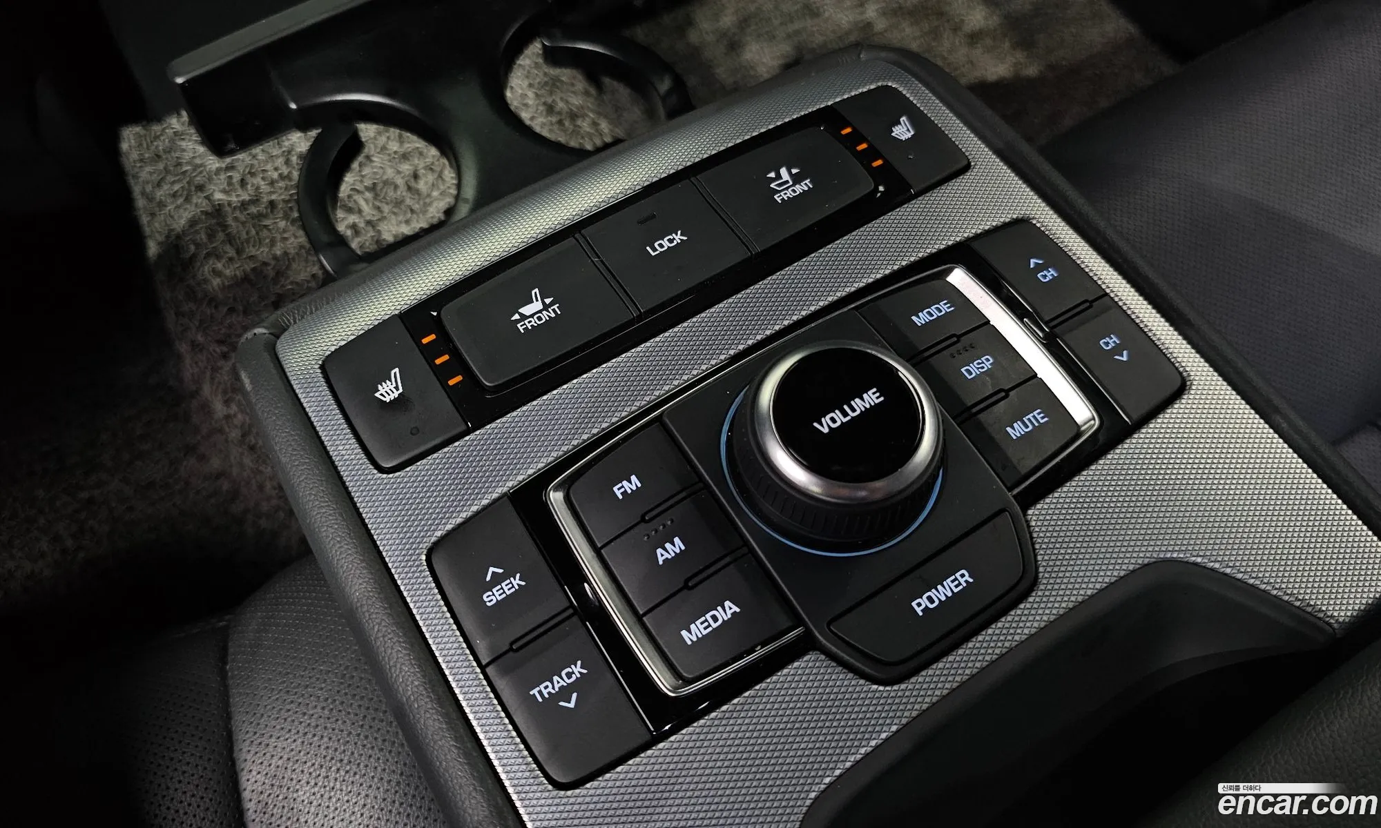 Genesis G80 2018 KMHGL41DDJU278647 — 15