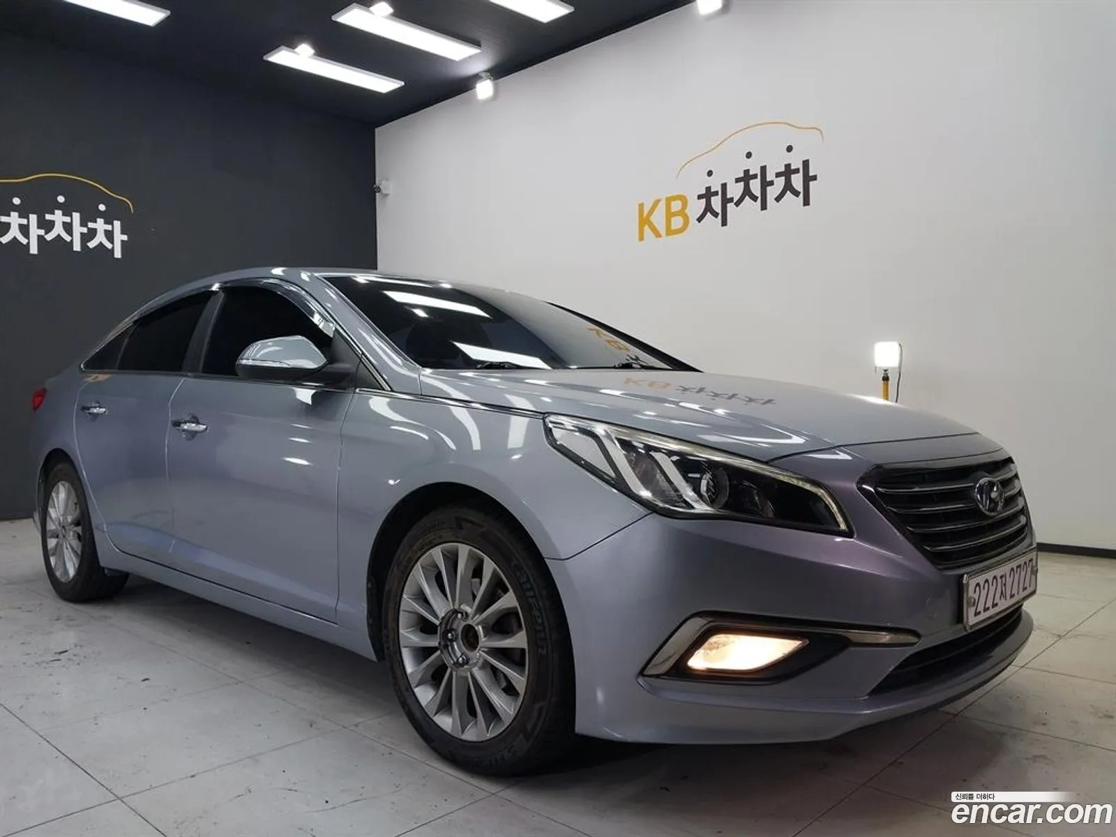 Hyundai LF Sonata 2015 — 18