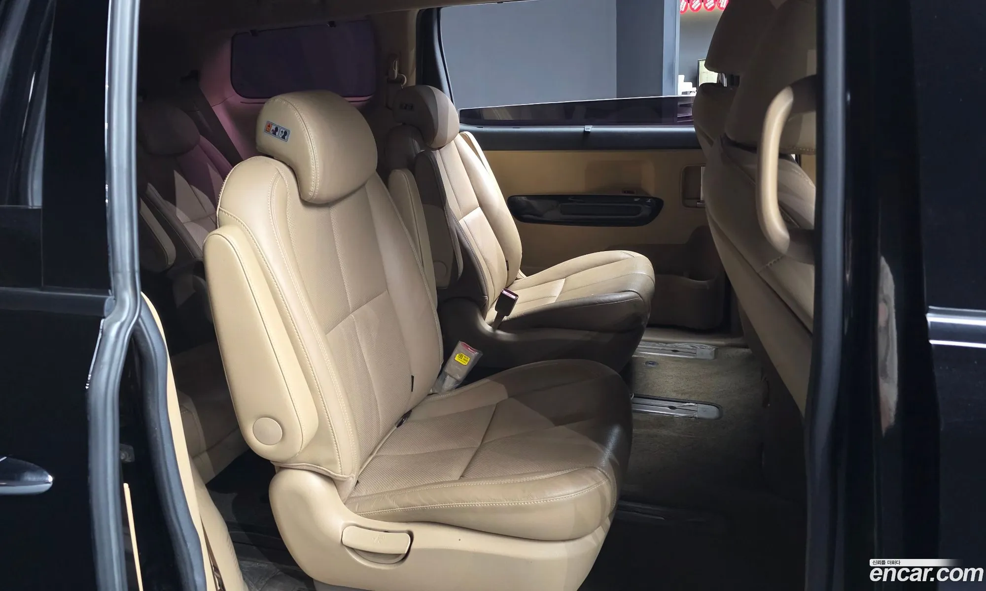 Kia Carnival 2017 — 9