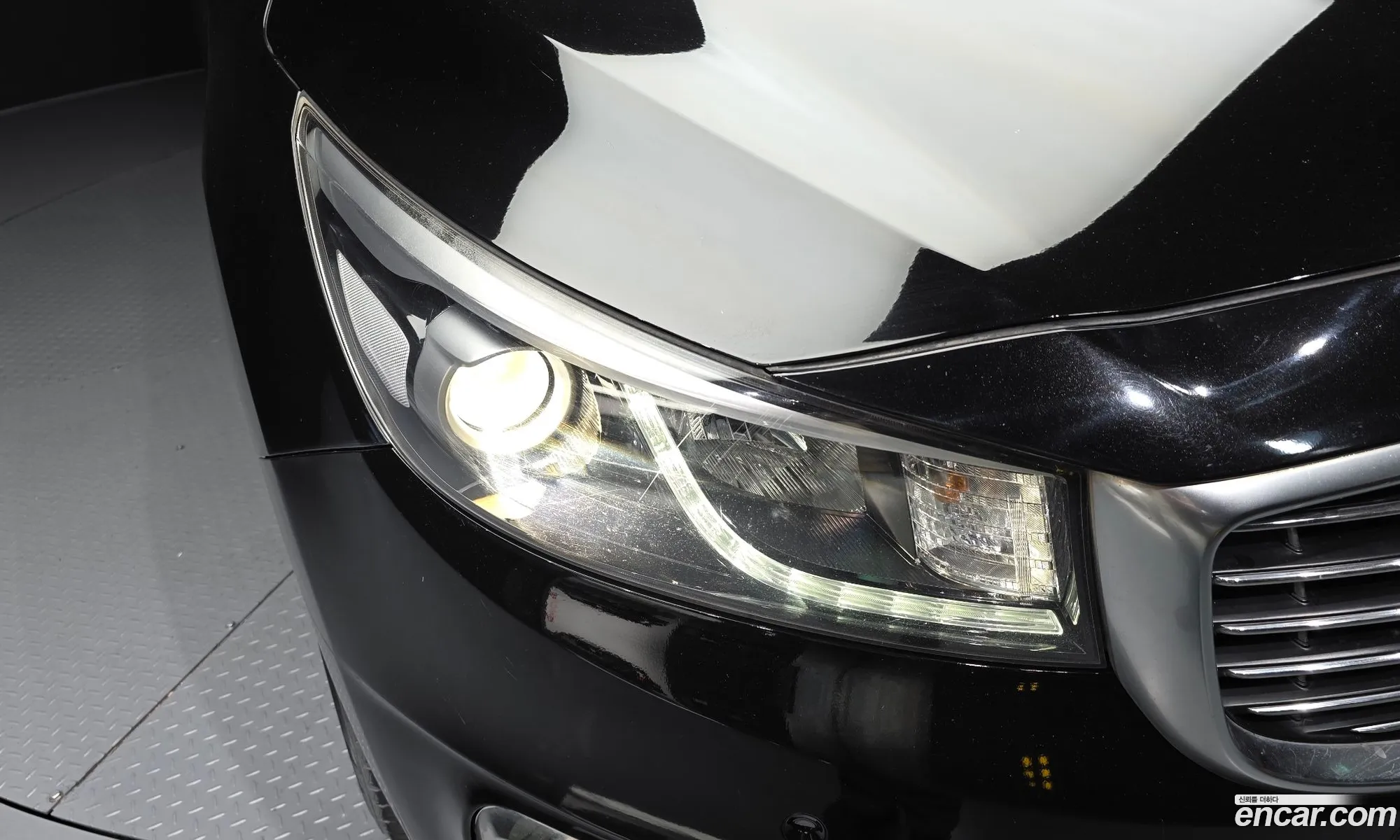 Kia Carnival 2017 — 2
