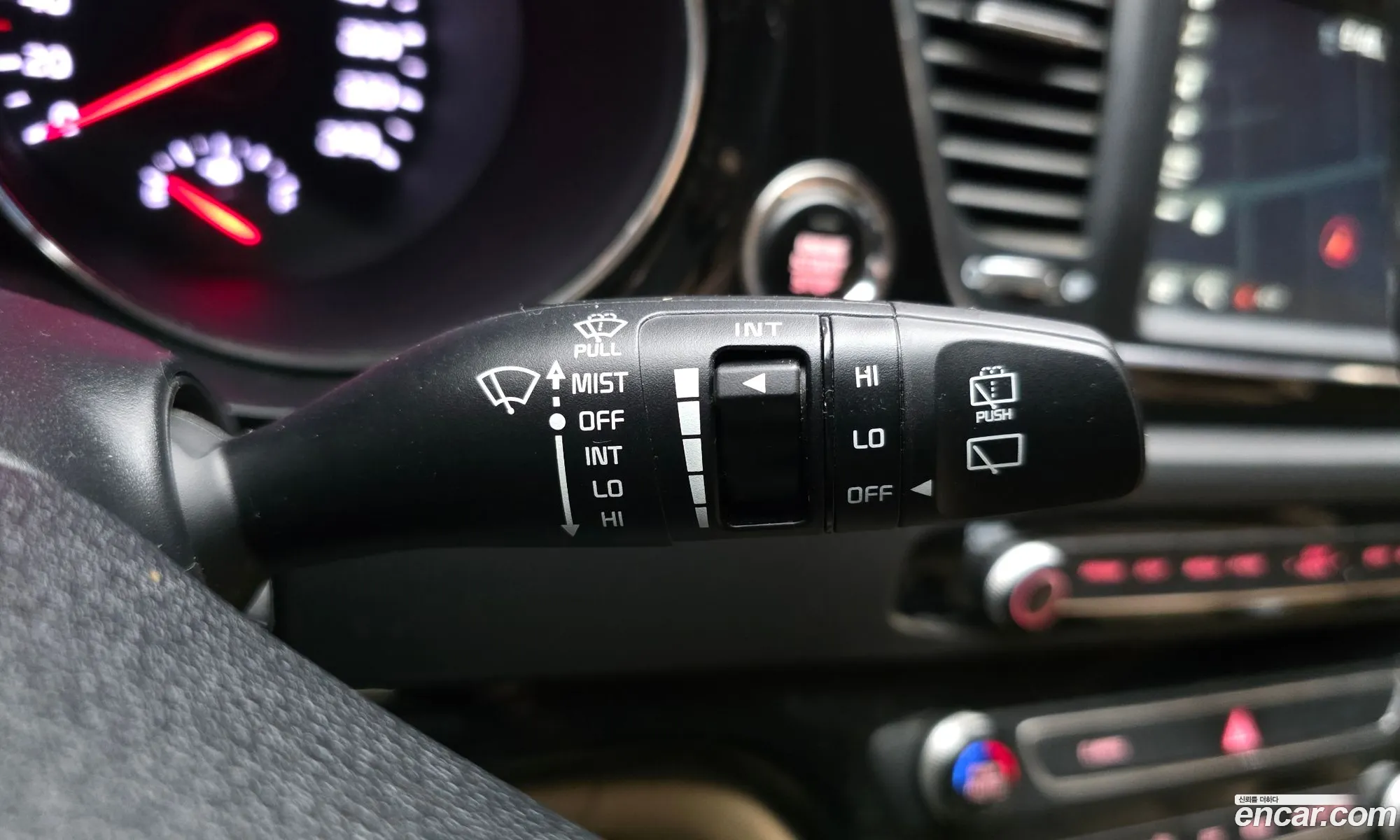 Kia Carnival 2017 — 11