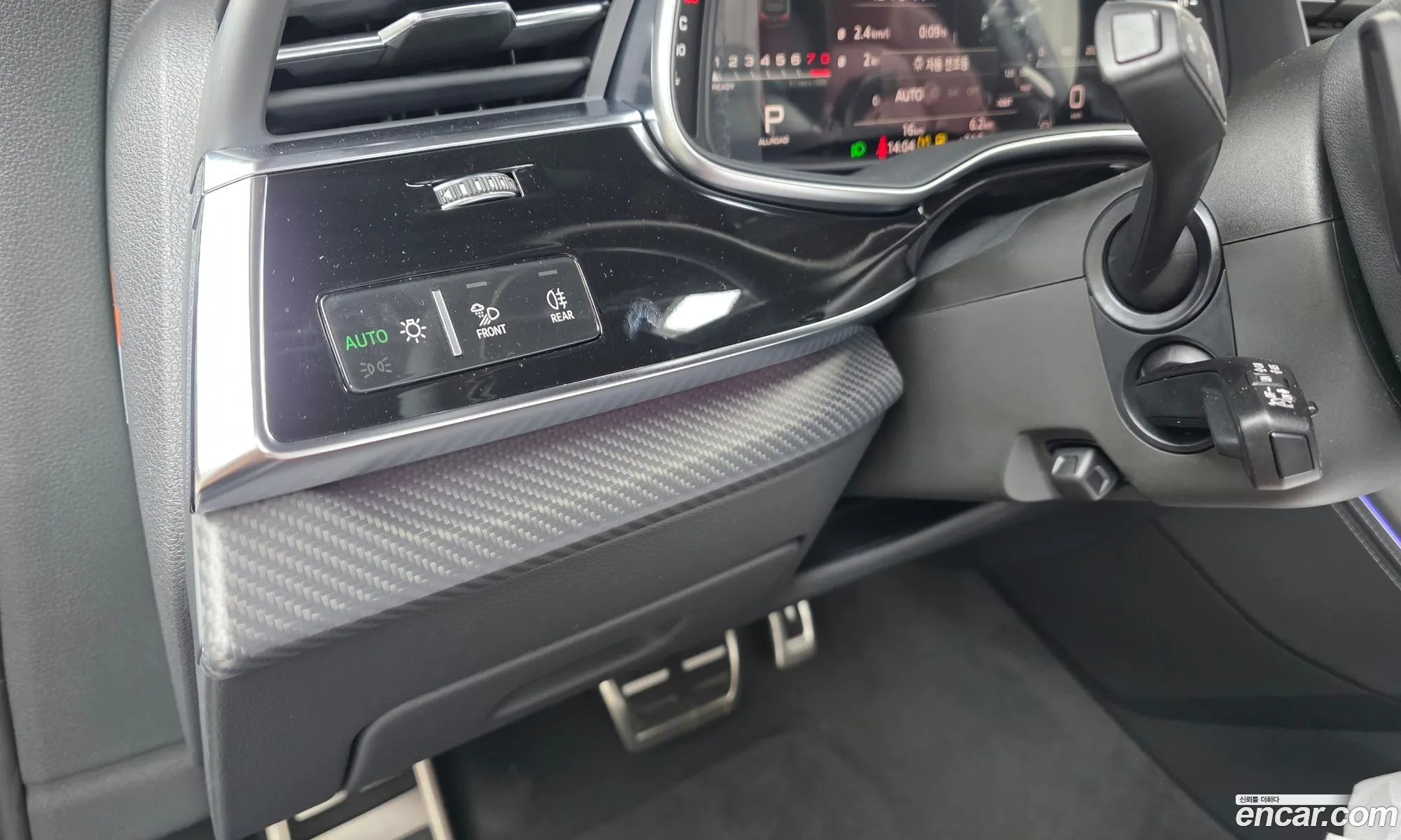 Audi SQ7 2026 — 31
