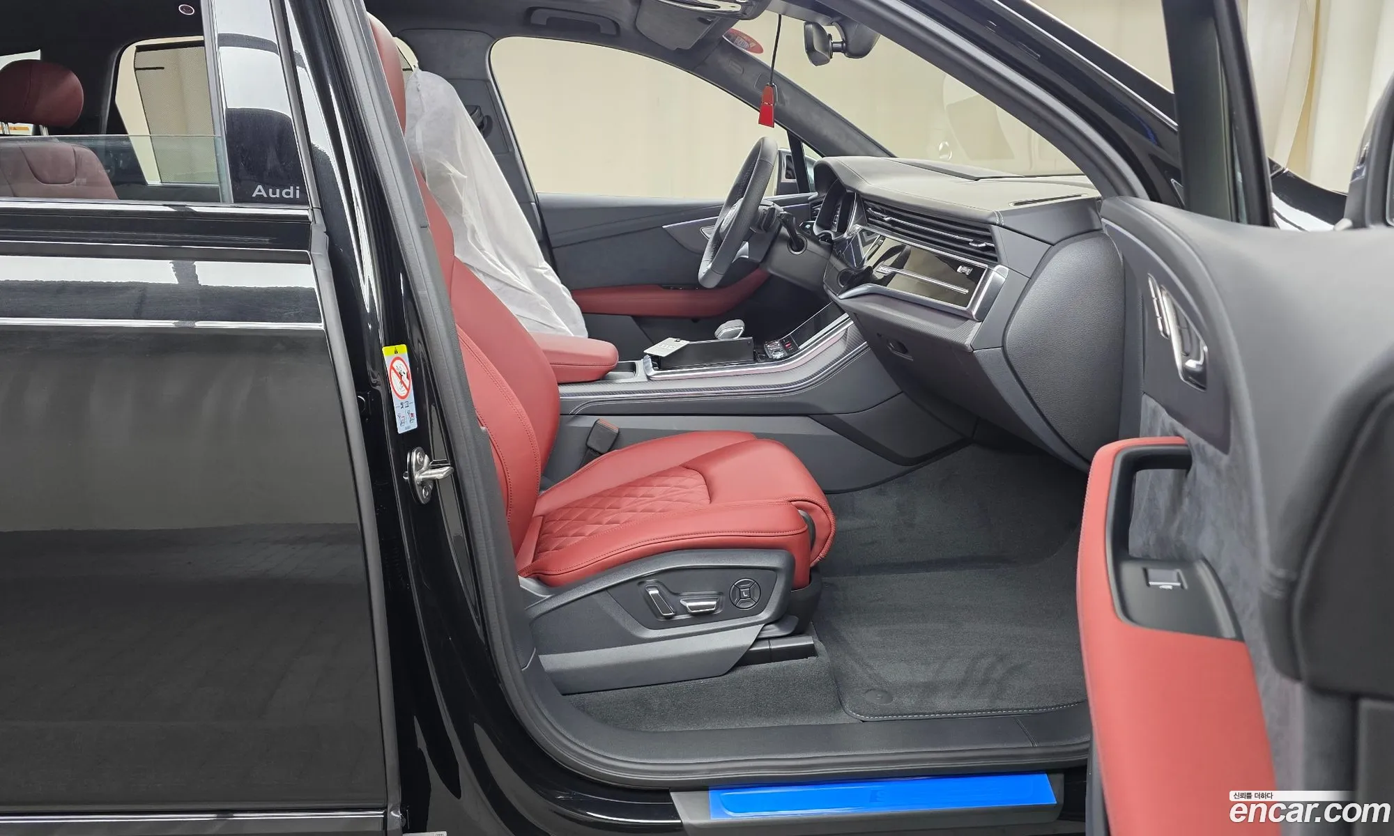 Audi SQ7 2026 — 25