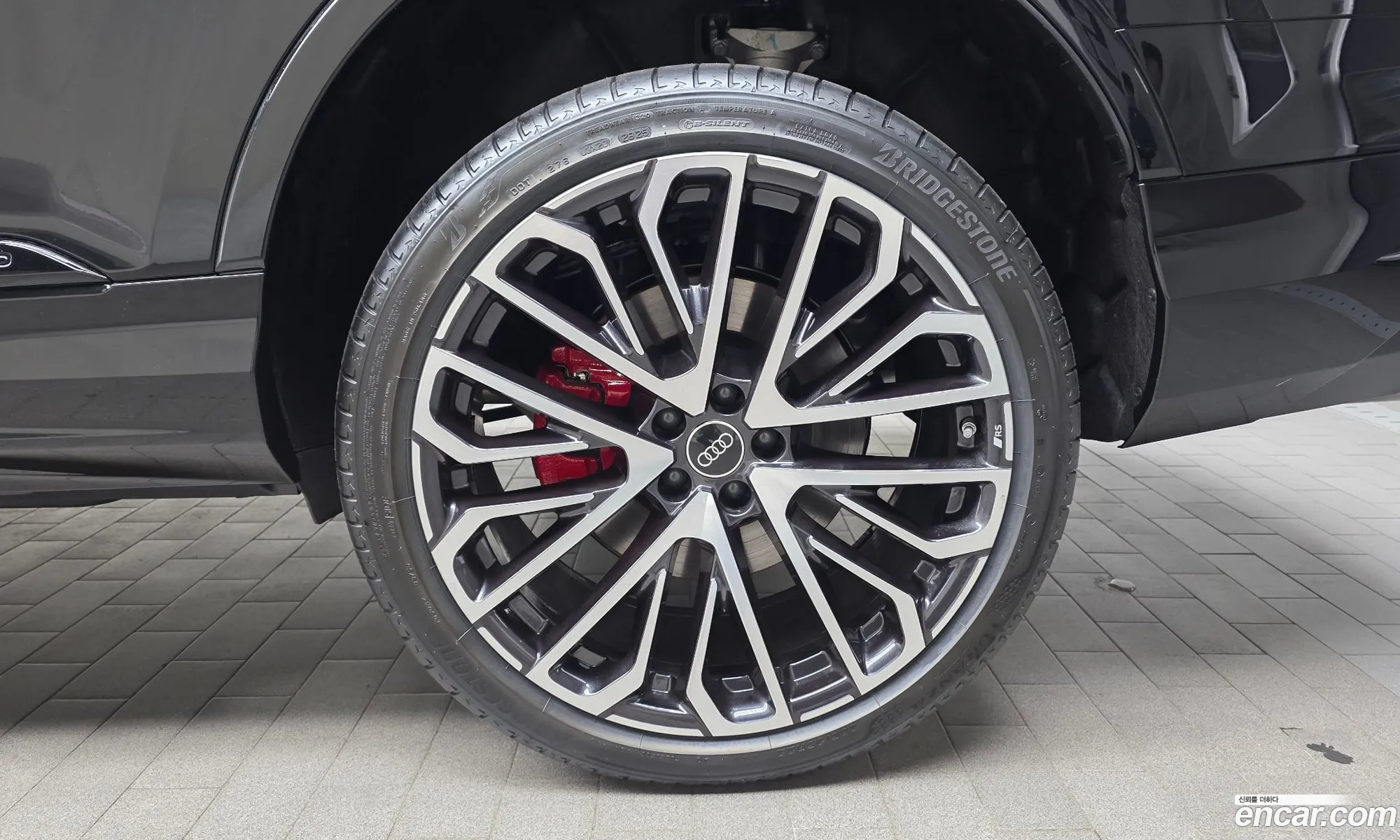 Audi SQ7 2026 — 24