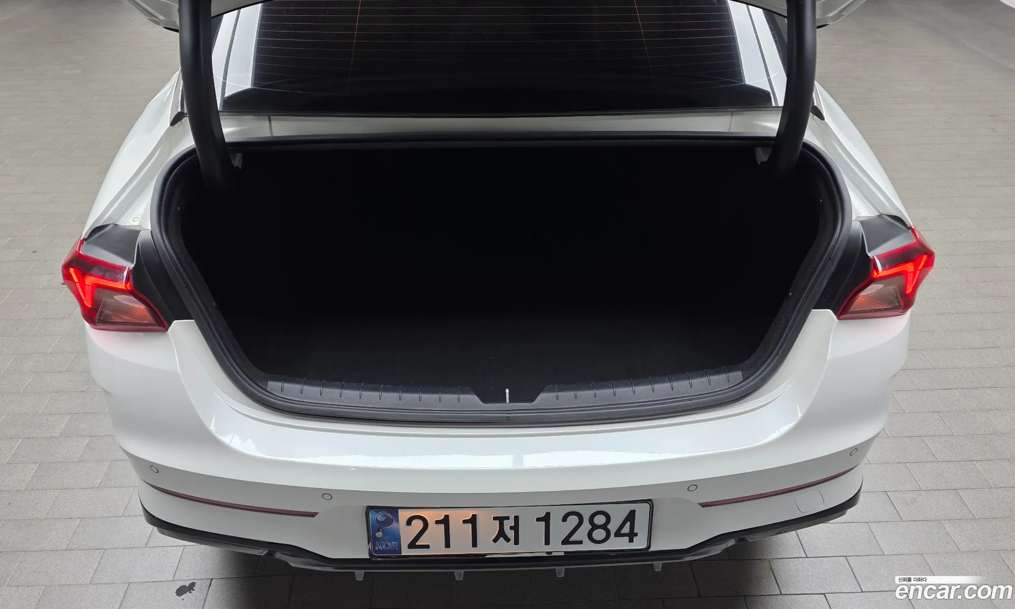 Kia K5 2022 KNAG341ABNA183276 — 27