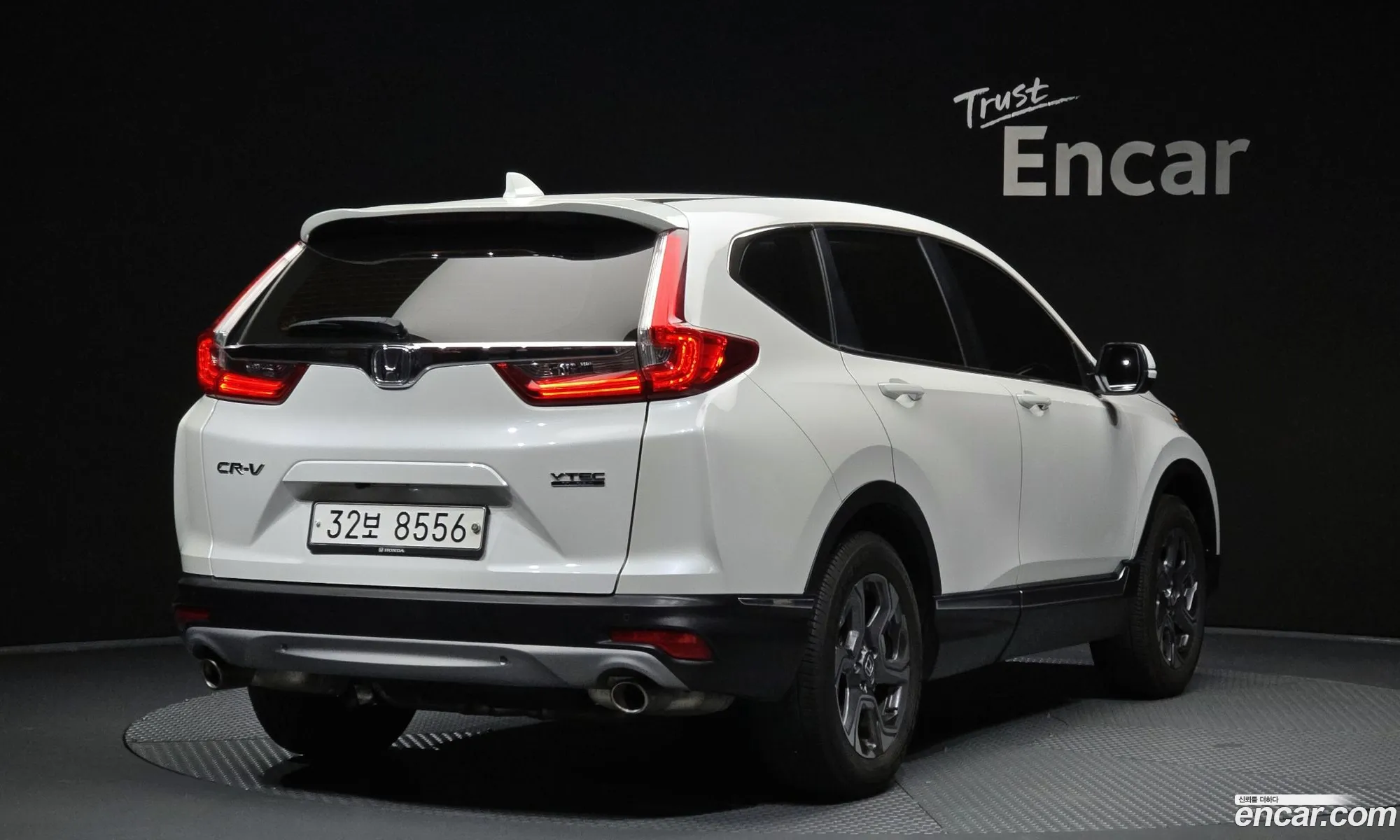 Honda CR-V 2019 5J6RW1870KL520176 — 3