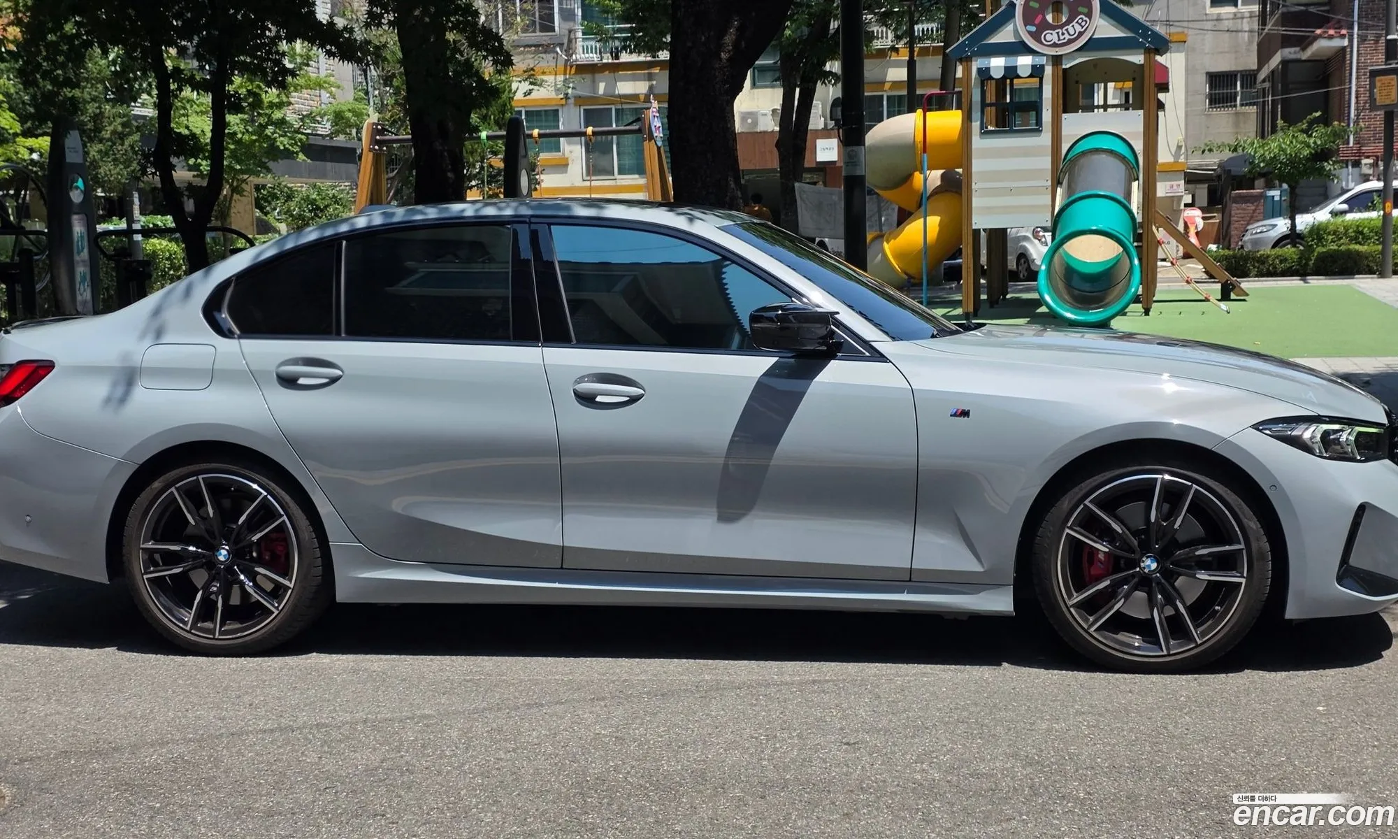 BMW 3 Series 2024 — 8