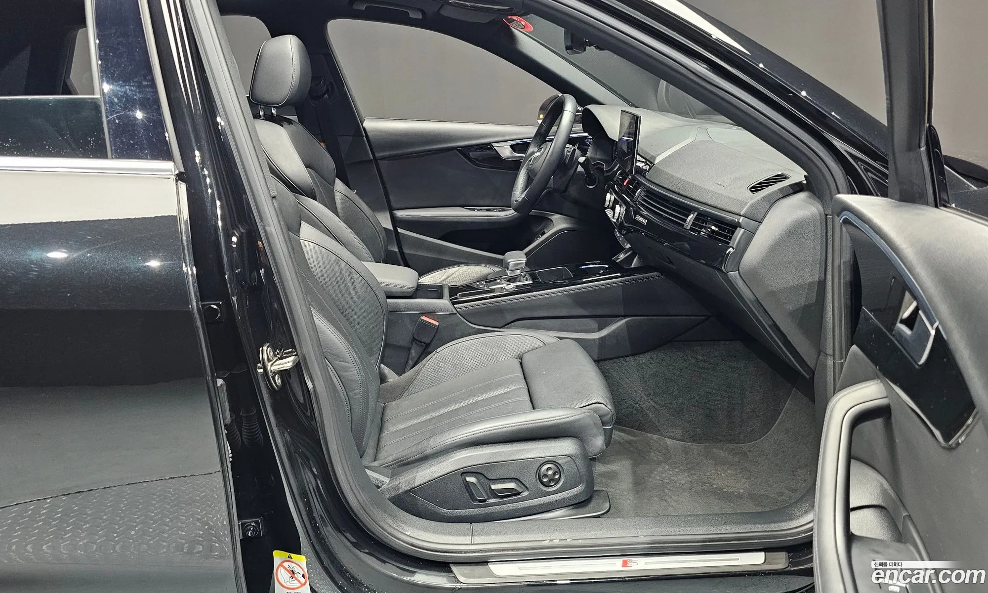 Audi A4 2021 WAUZZZF45MA029020 — 21