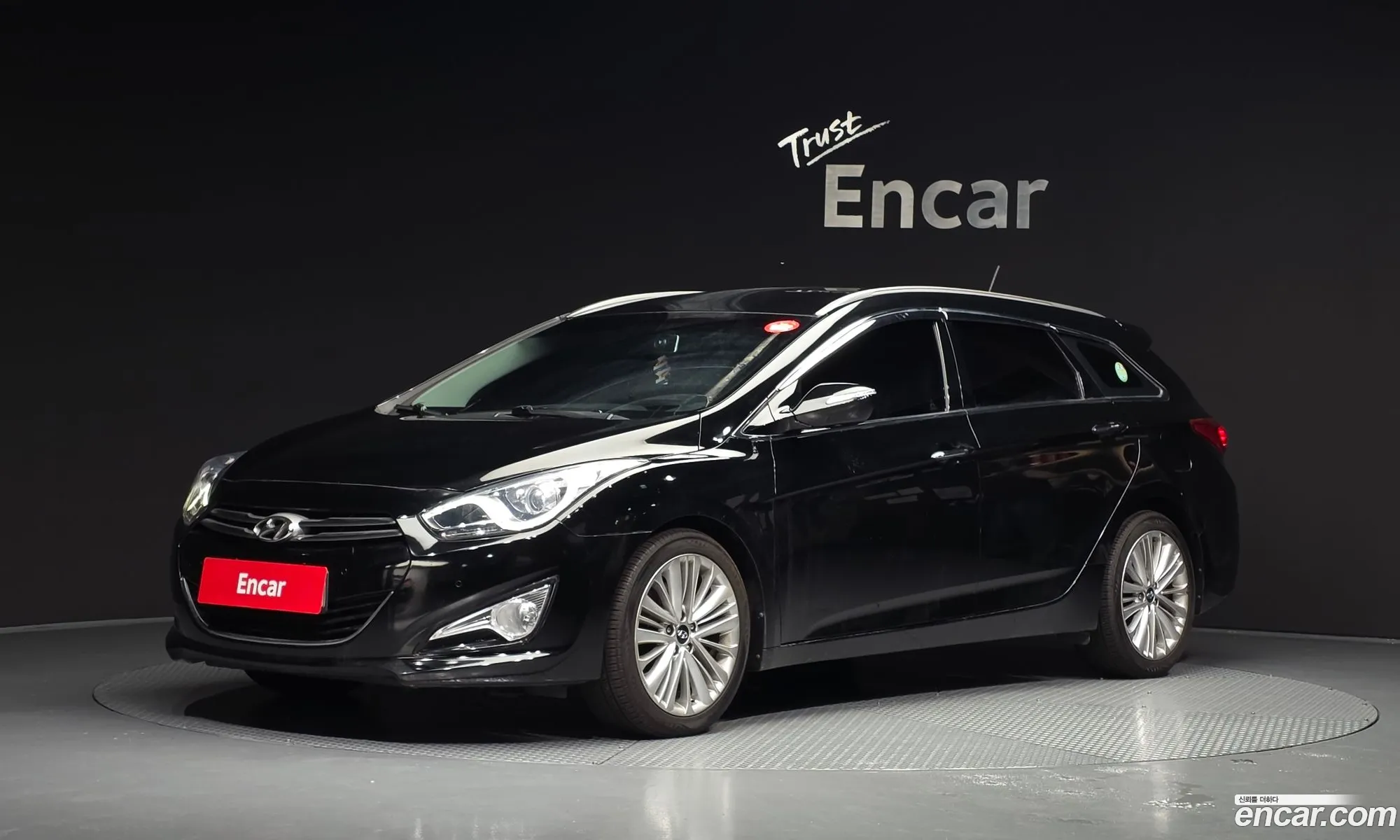 Hyundai i40 2013 — 28