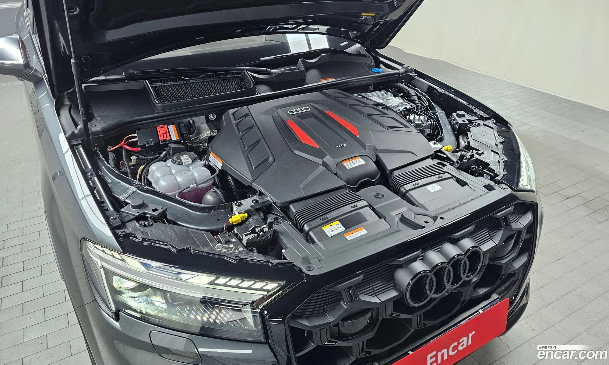 Audi SQ7 2026 — 32