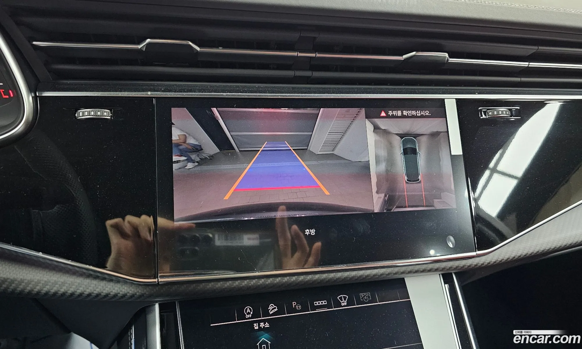 Audi SQ7 2026 — 20