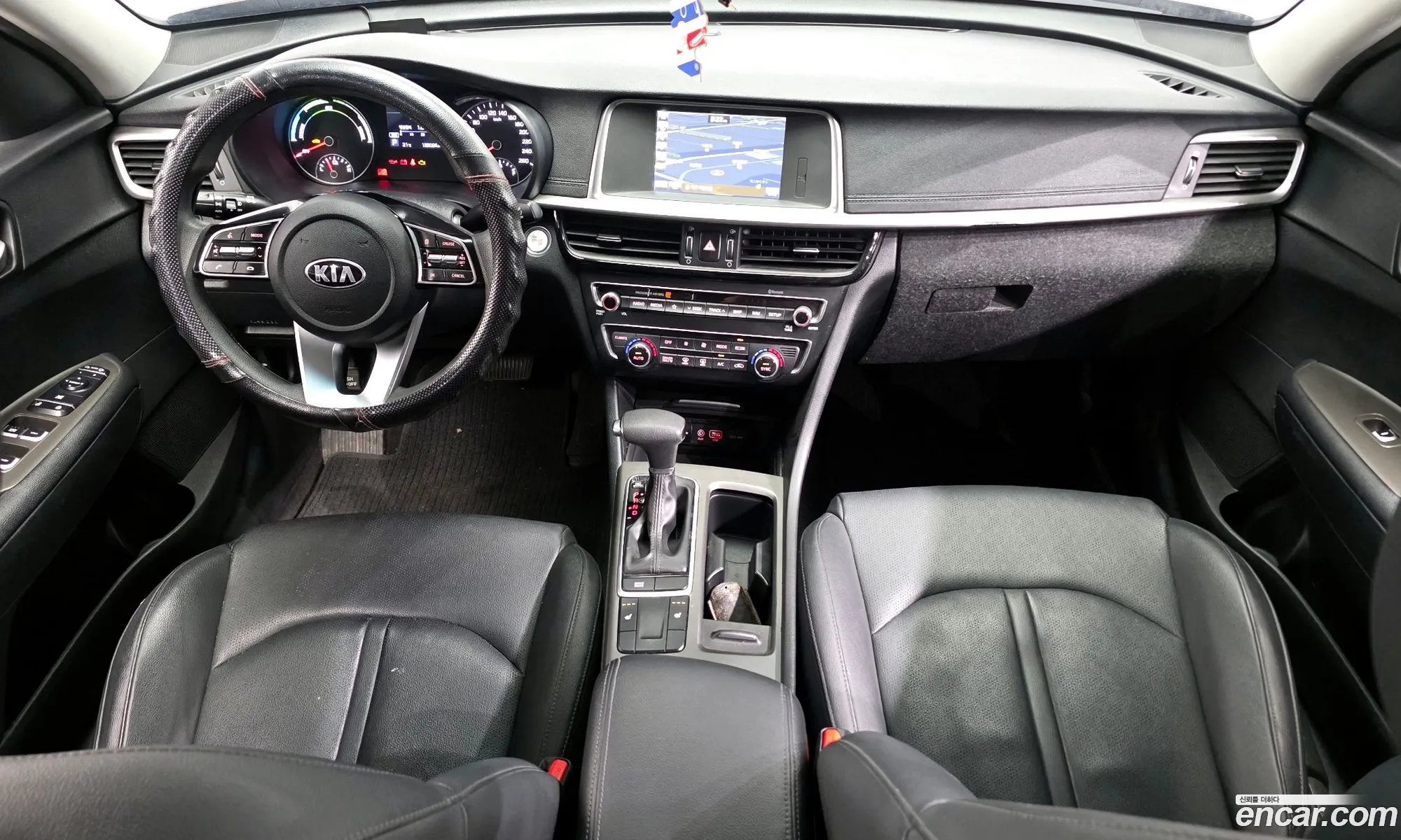 Kia K5 Hybrid 2019 — 11