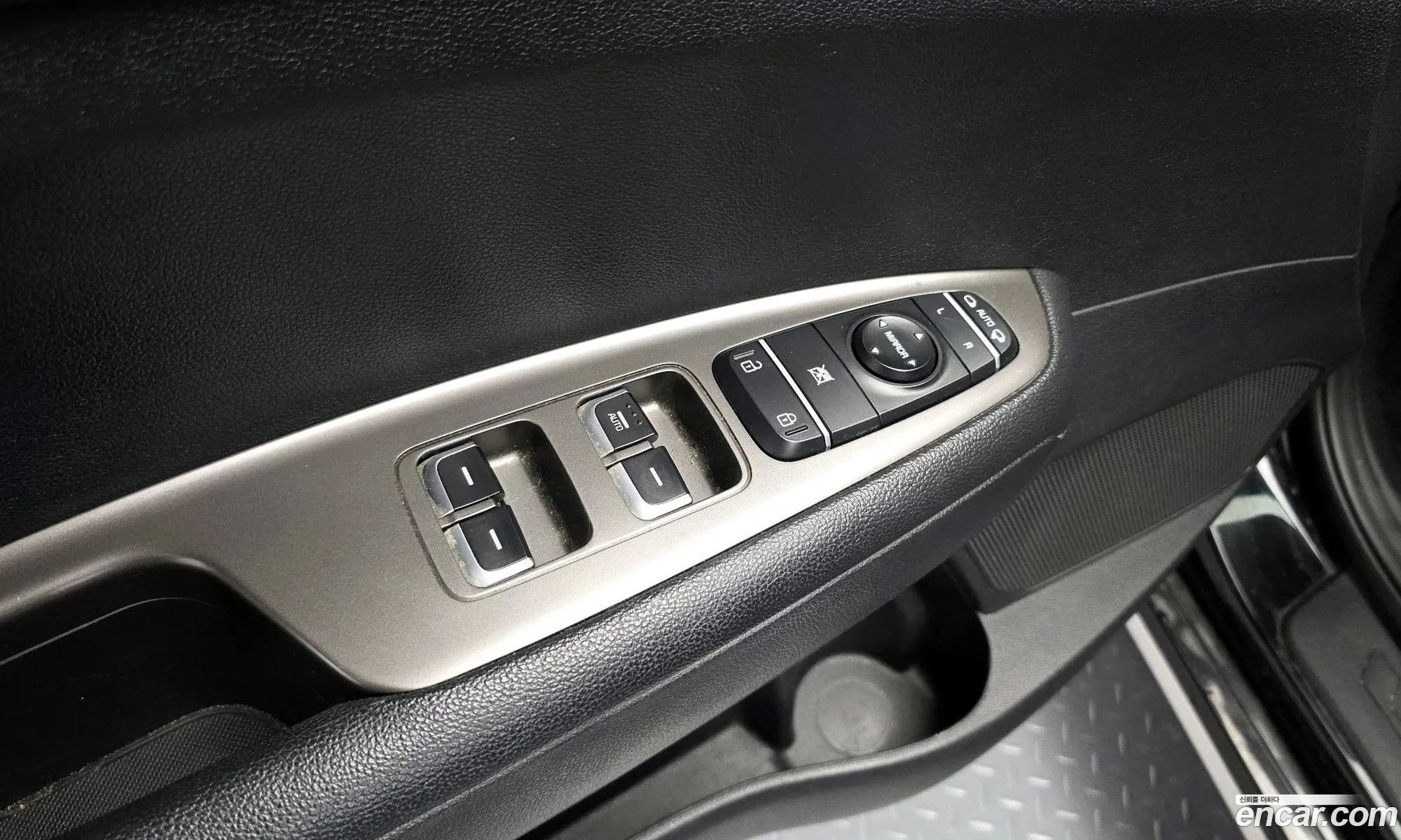 Kia K5 Hybrid 2019 — 12