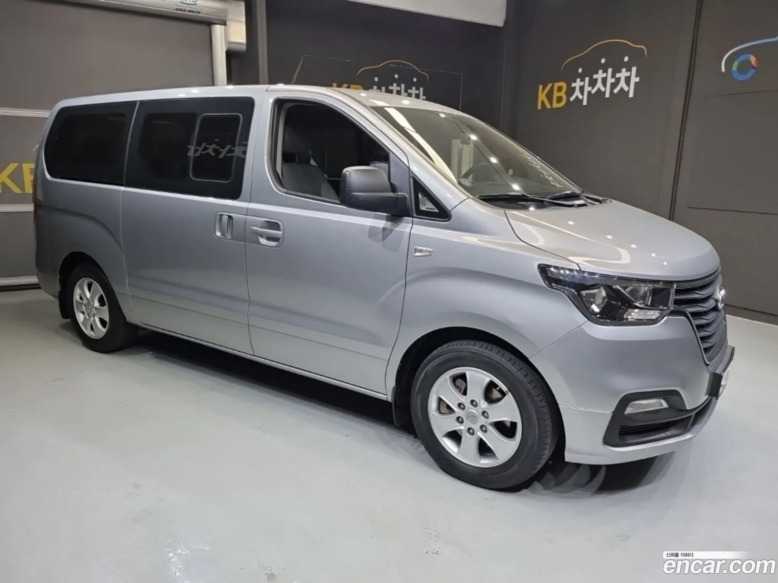 Hyundai Grand Starex 2019 — 14
