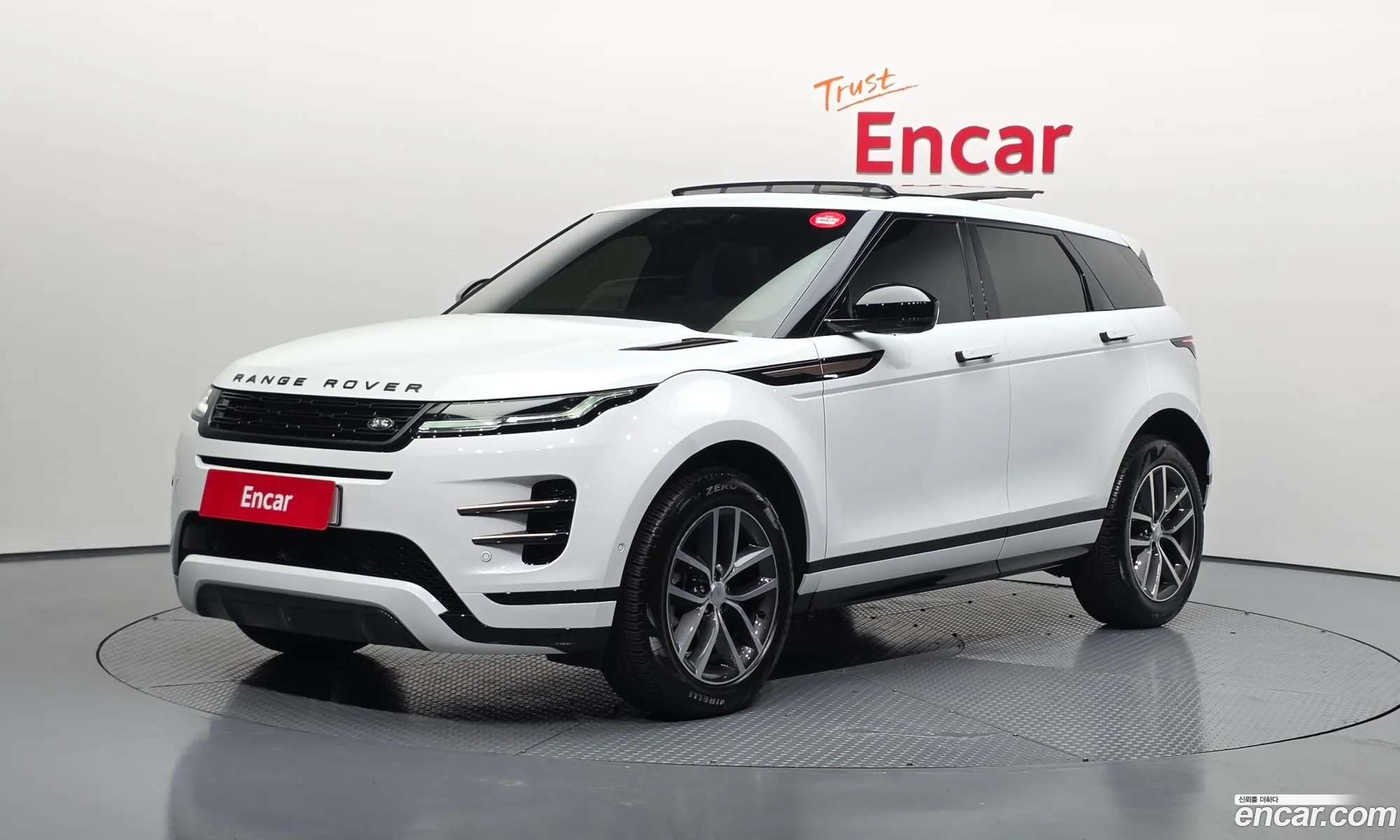 Land Rover Range Rover Evoque 2025 — 33