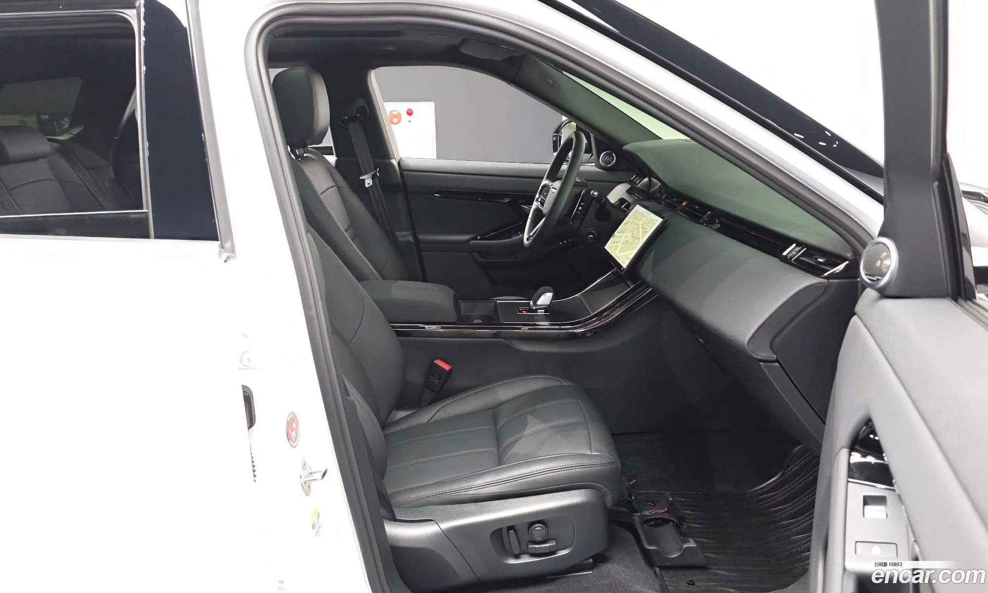 Land Rover Range Rover Evoque 2025 — 21