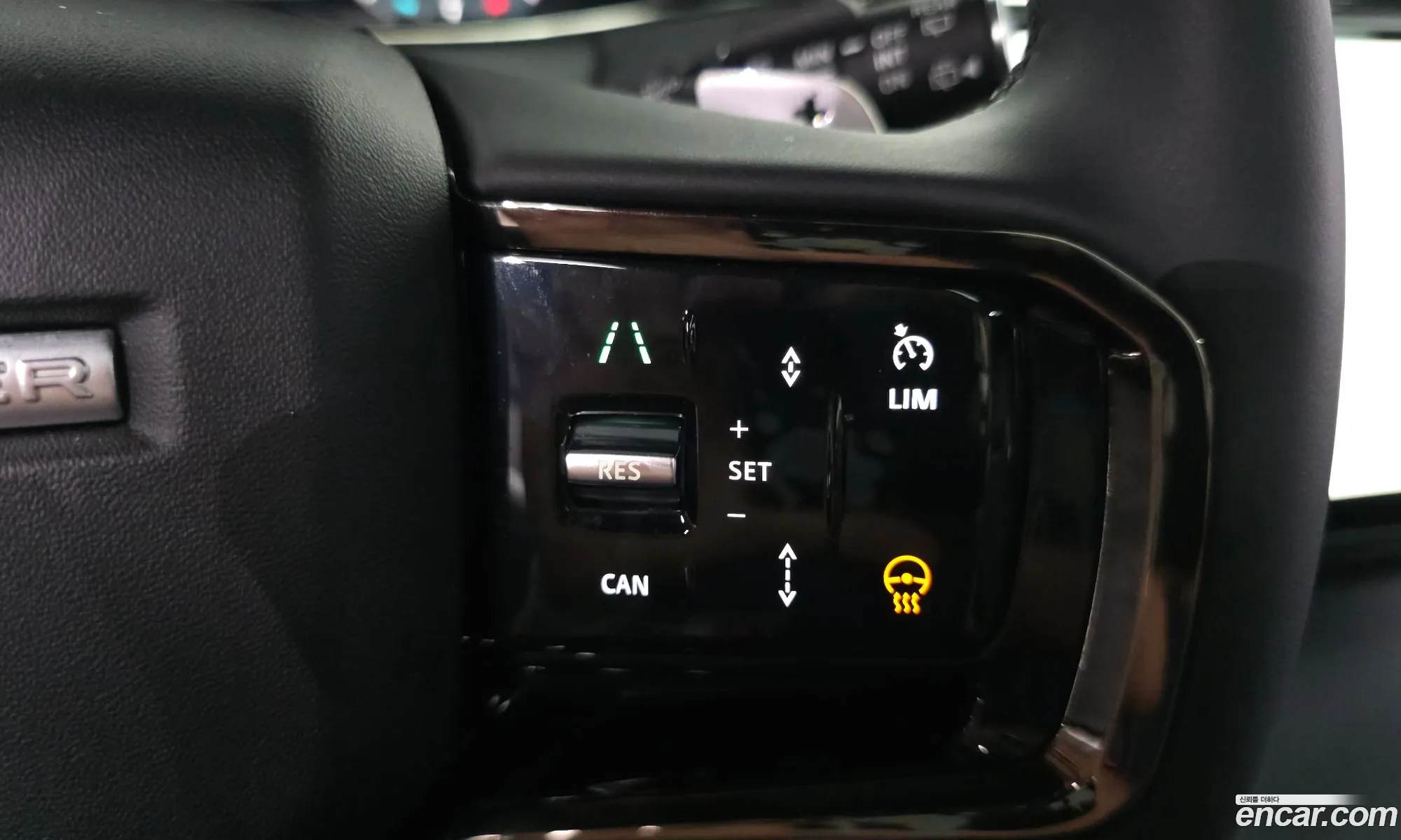 Land Rover Range Rover Evoque 2025 — 25