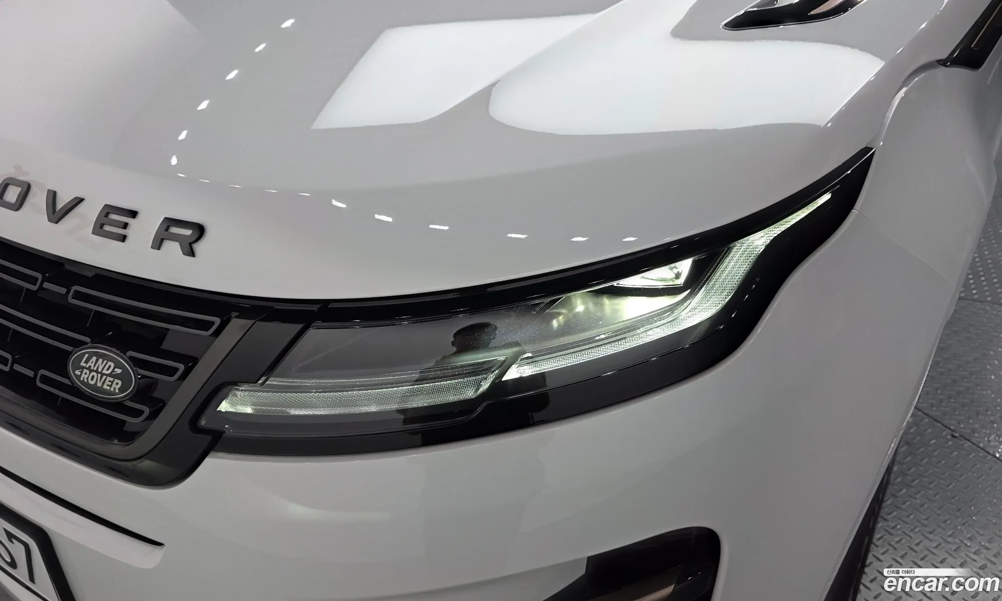 Land Rover Range Rover Evoque 2025 — 16