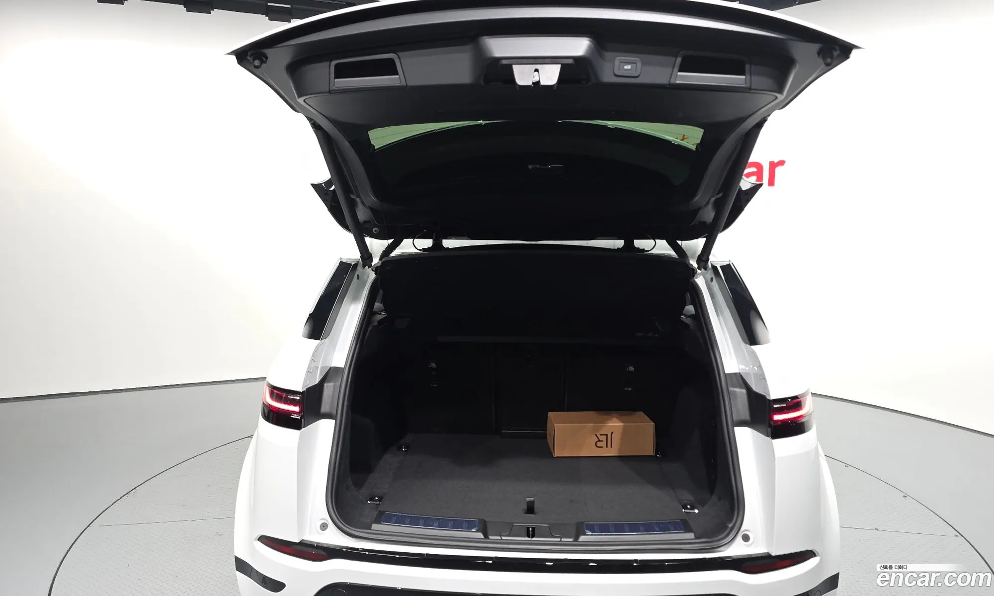 Land Rover Range Rover Evoque 2025 — 26