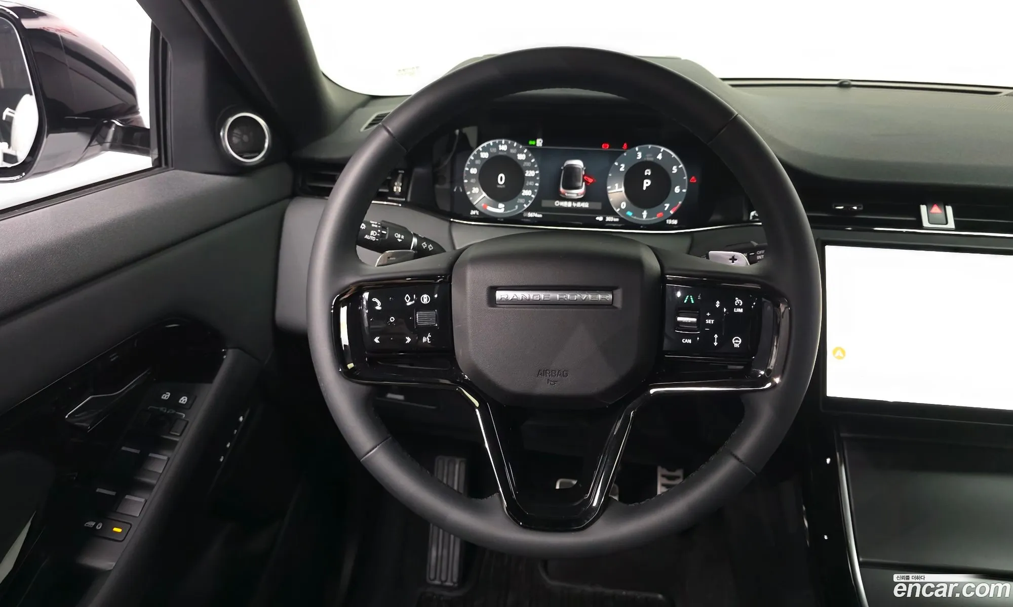 Land Rover Range Rover Evoque 2025 — 10