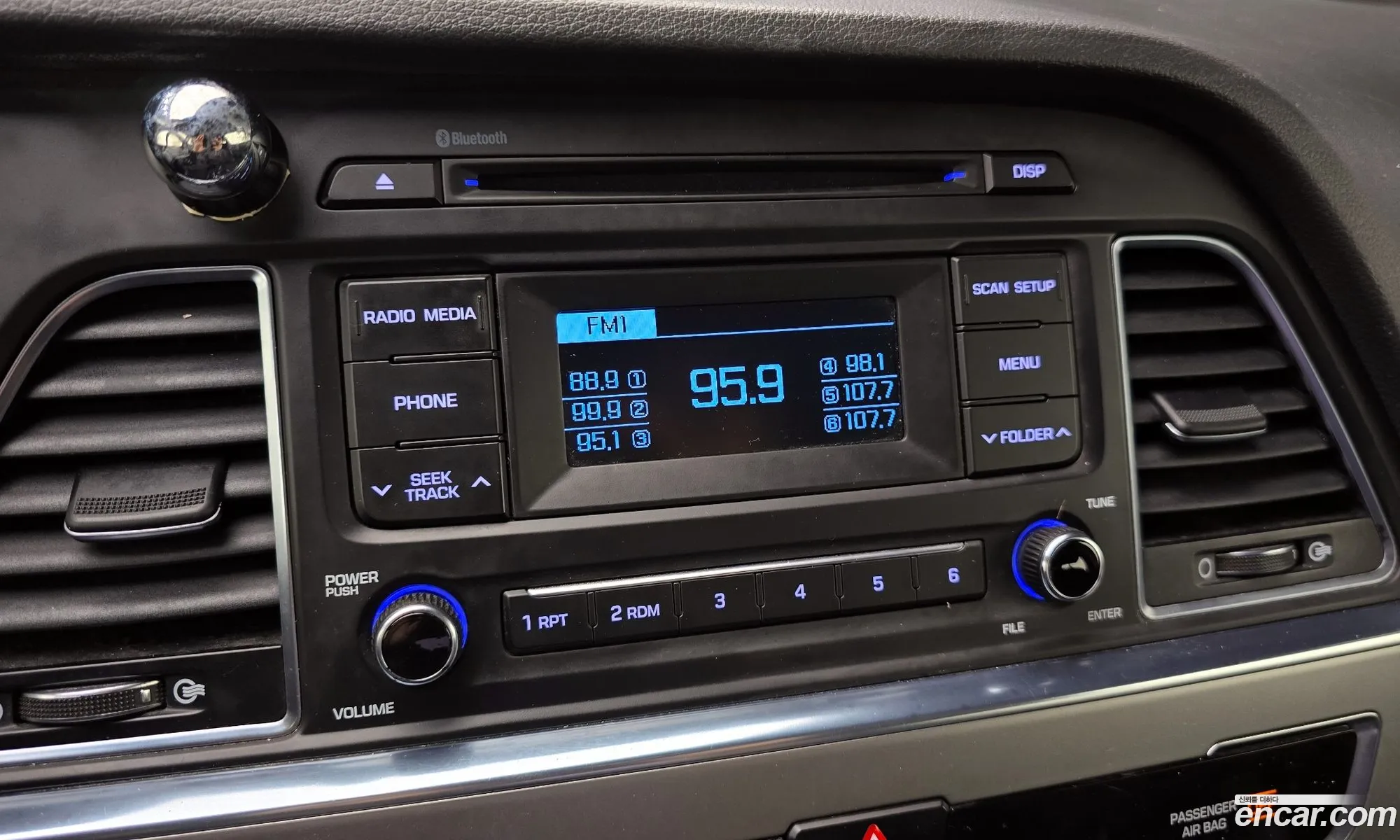 Hyundai LF Sonata 2016 KMHE341DBHA319303 — 20