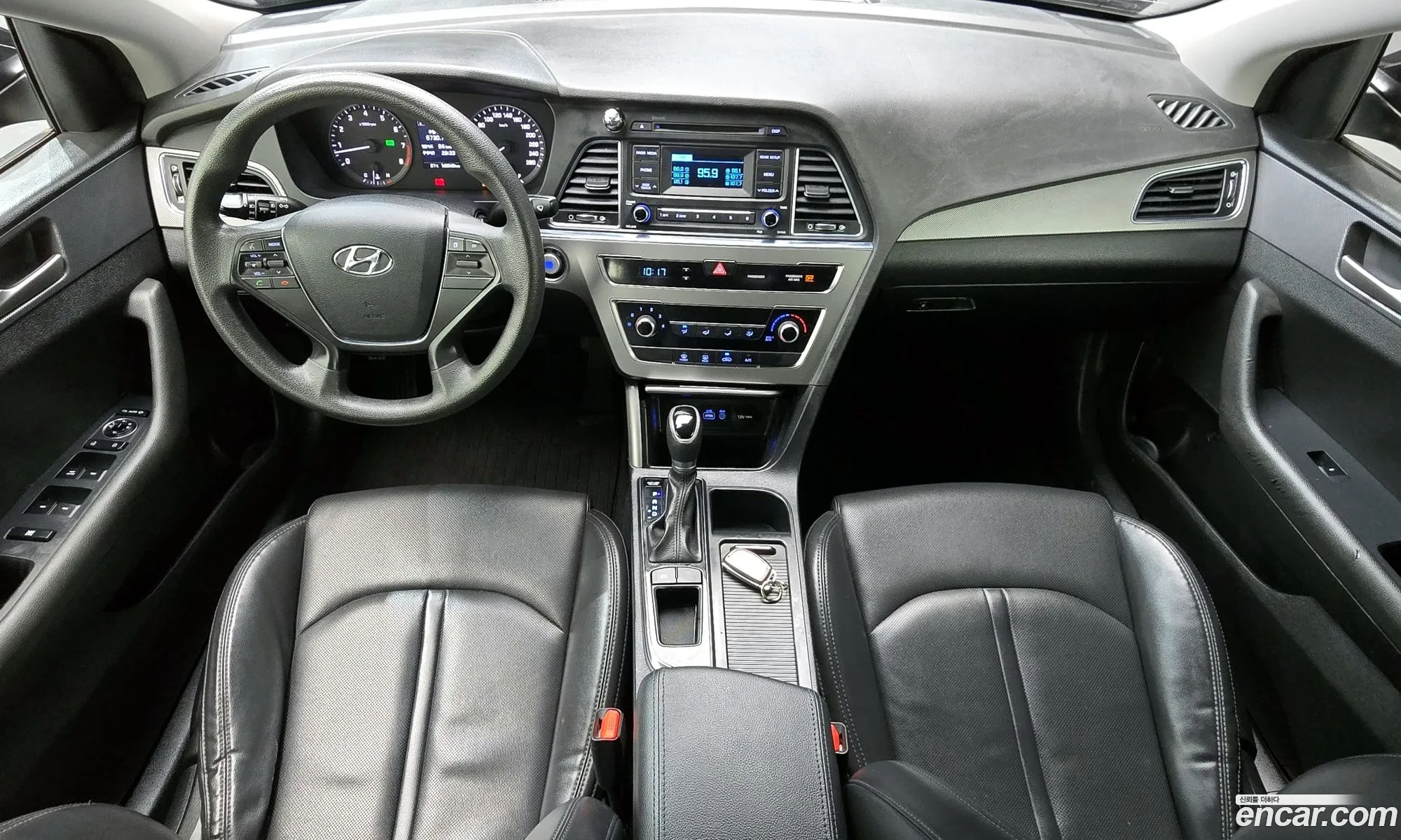 Hyundai LF Sonata 2016 KMHE341DBHA319303 — 12