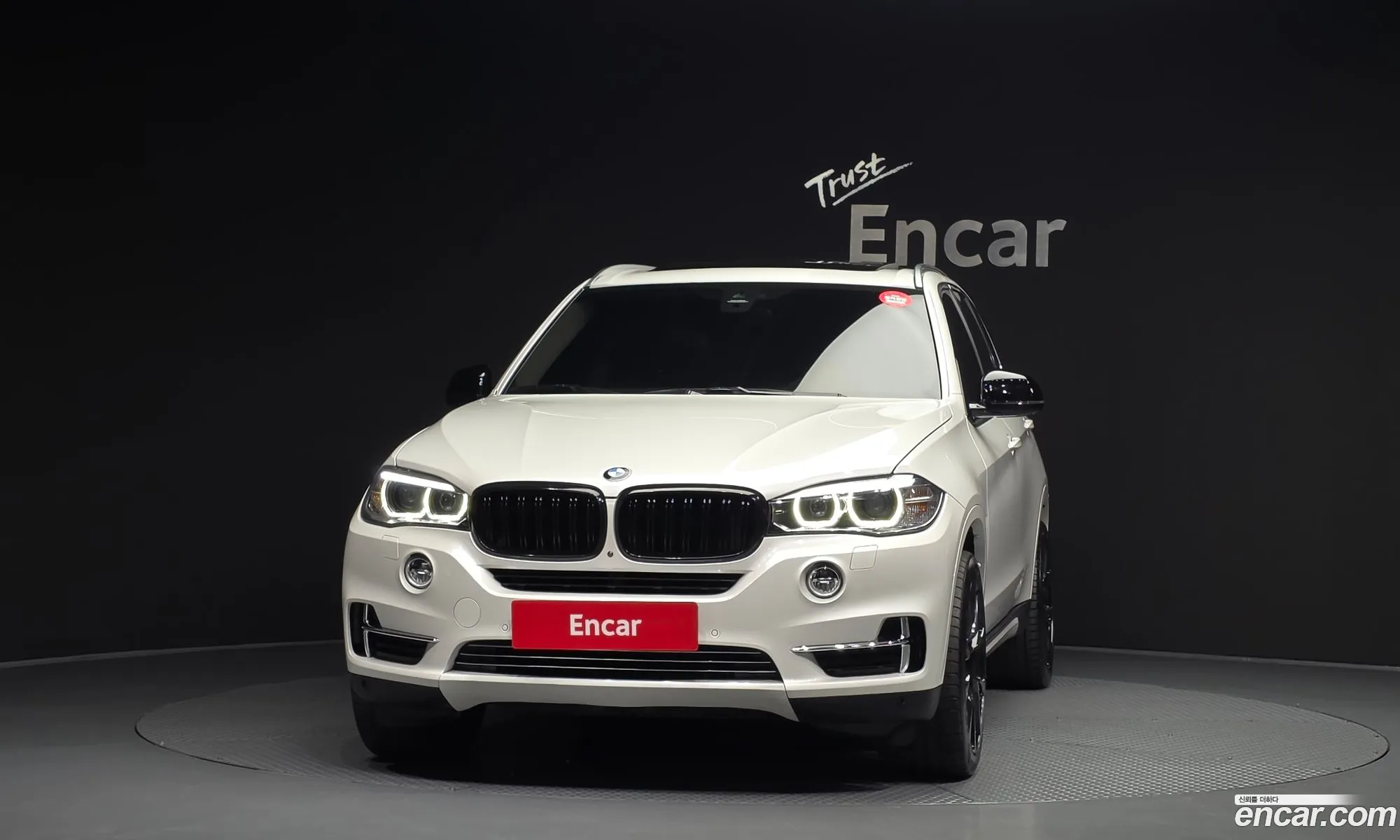 BMW X5 2016 — 7