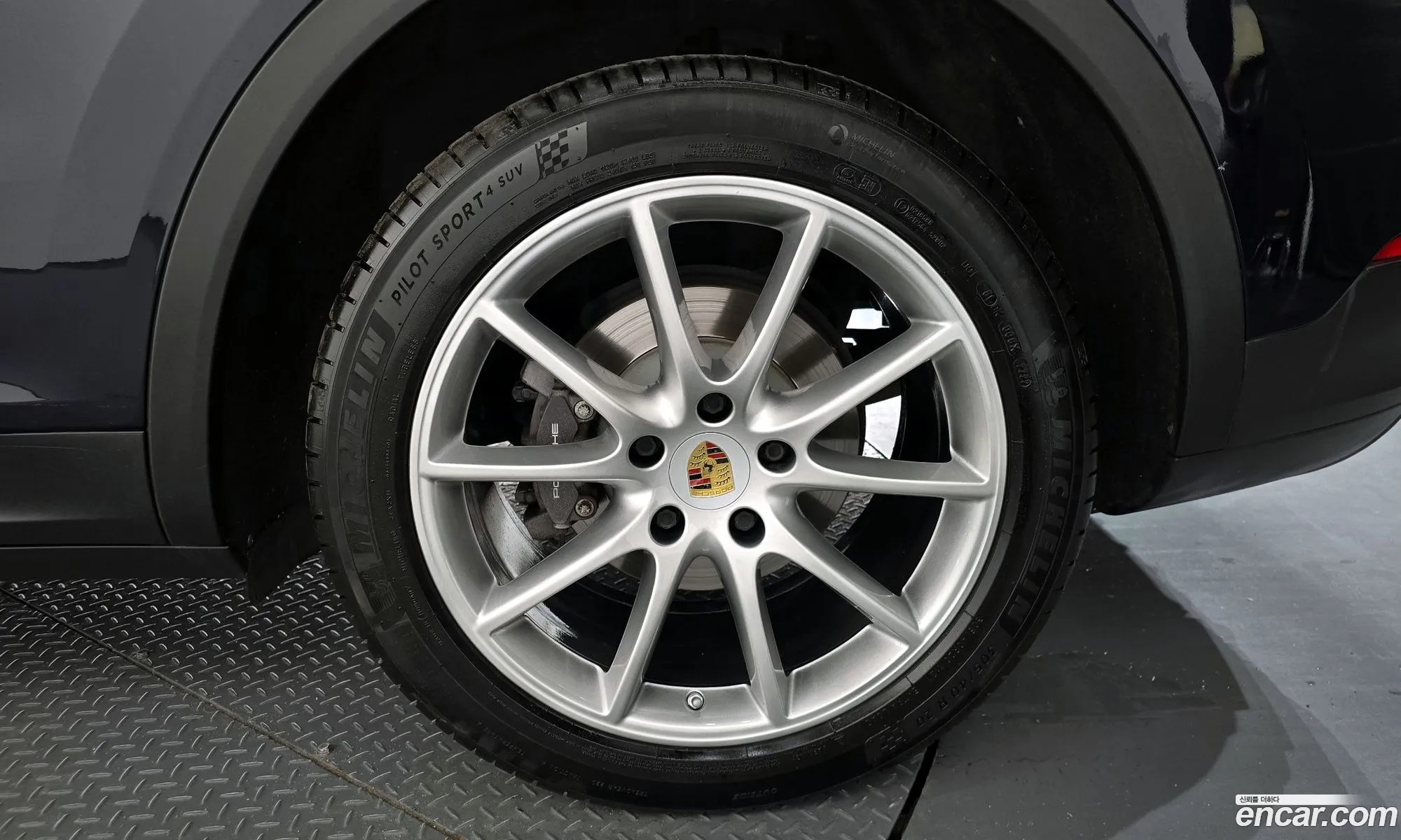 Porsche Cayenne 2019 — 22