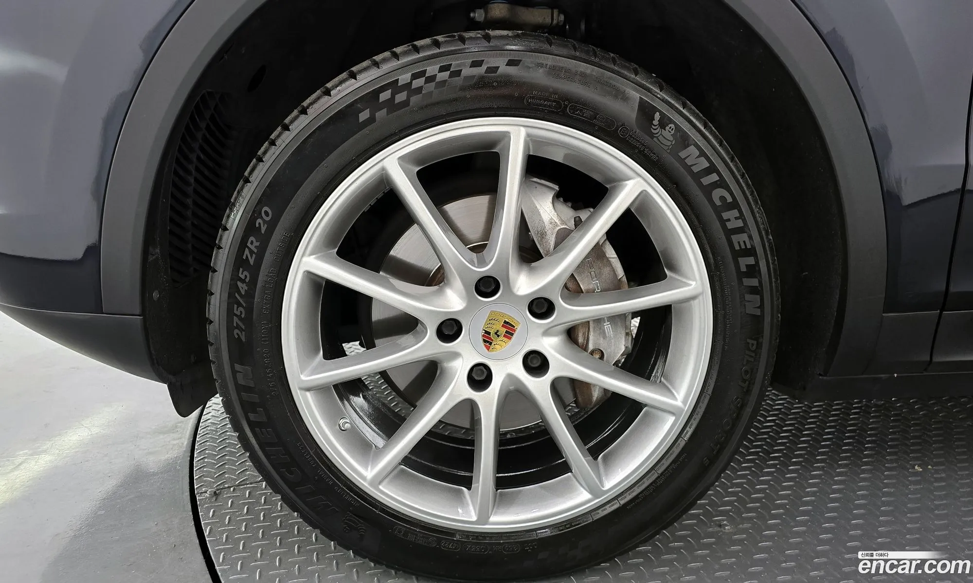 Porsche Cayenne 2019 — 14