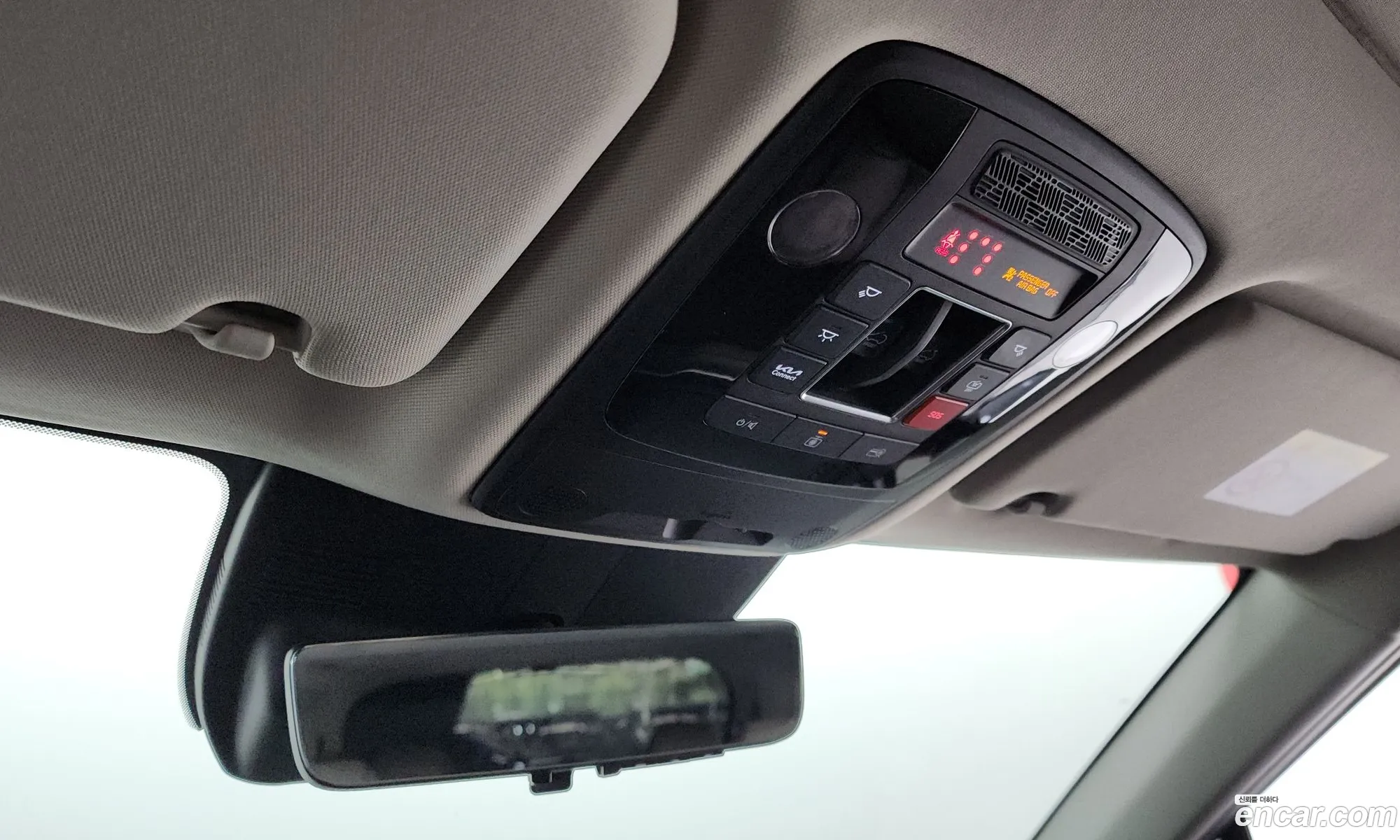 Kia Carnival 2024 KNANC81BBSS451217 — 2