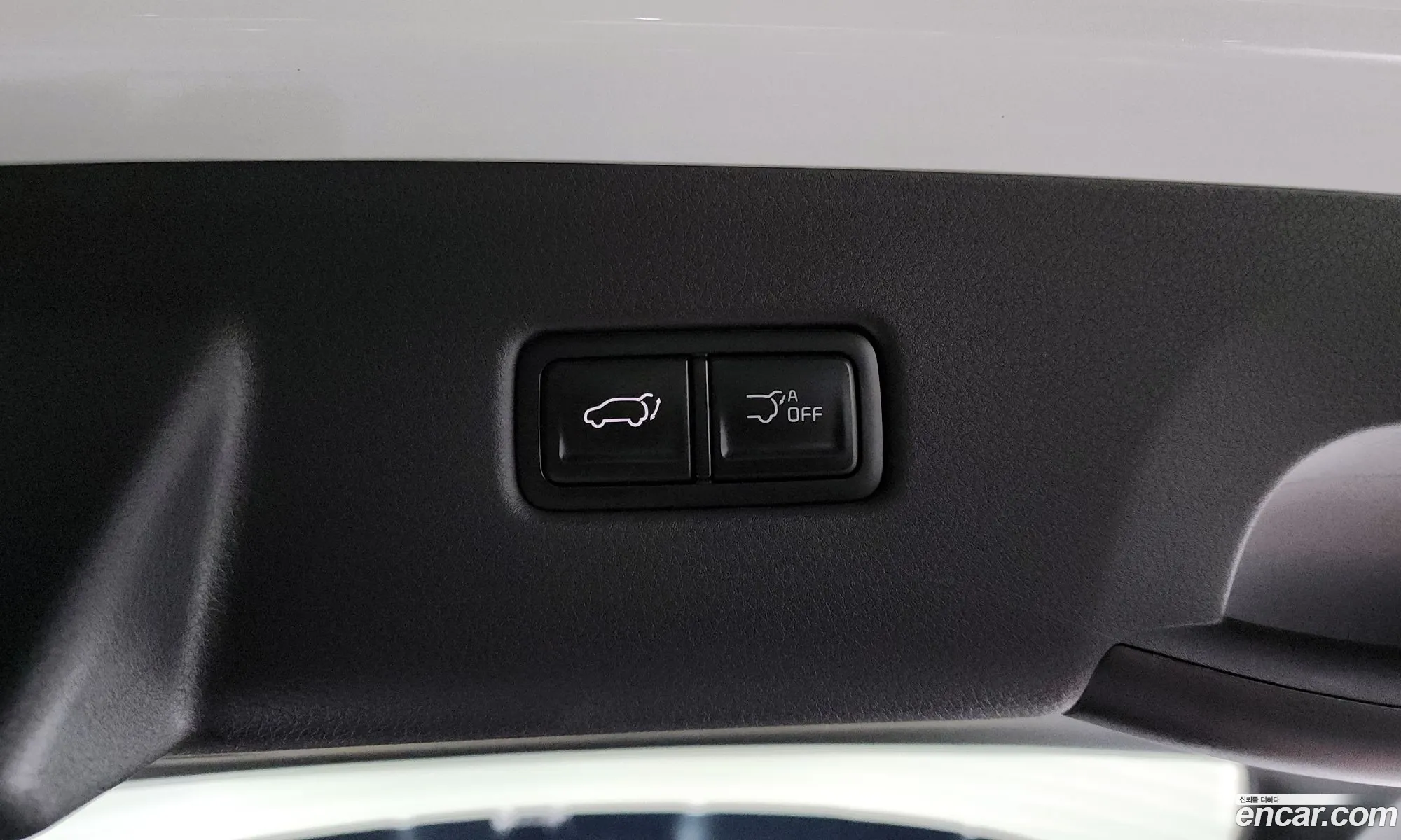 Kia Carnival 2024 KNANC81BBSS451217 — 17