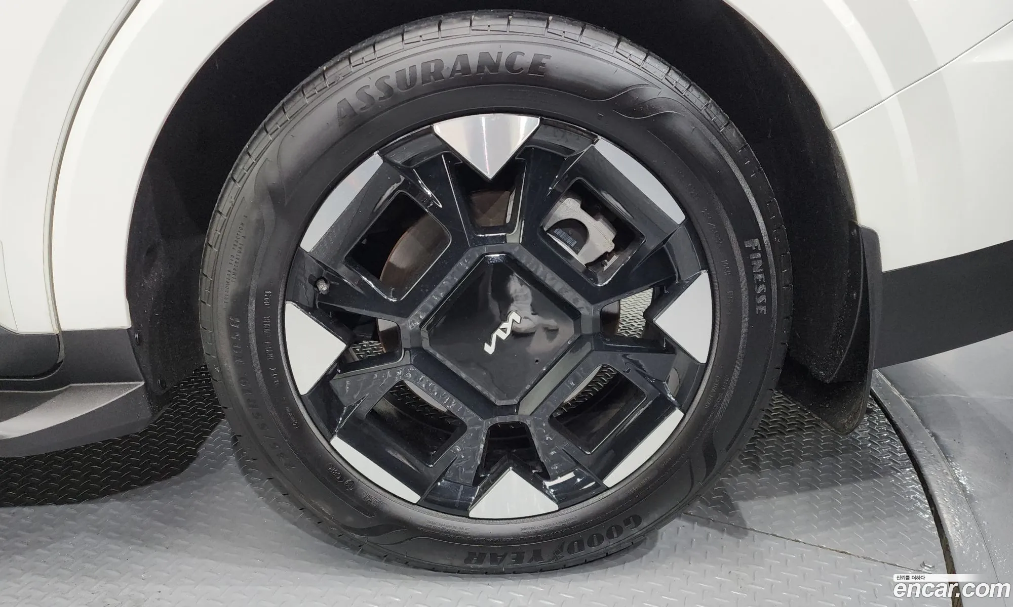 Kia Carnival 2024 KNANC81BBSS451217 — 28