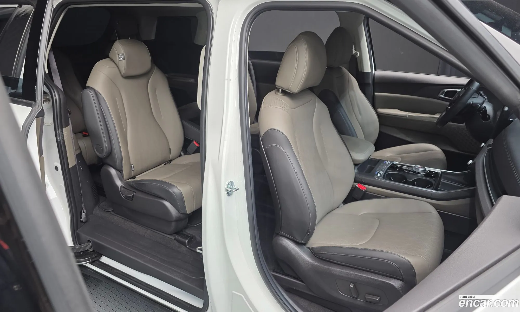 Kia Carnival 2025 KNANC81ABSS104361 — 19