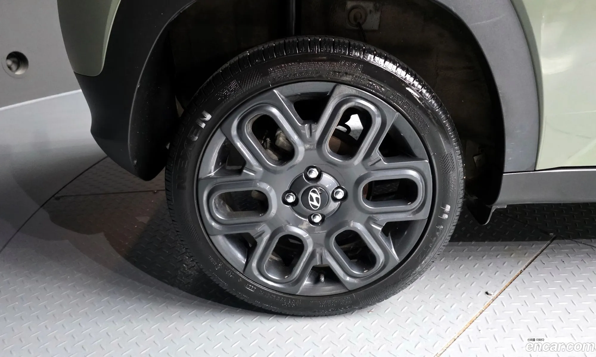 Hyundai Casper 2022 KMHB3516BPW023640 — 24