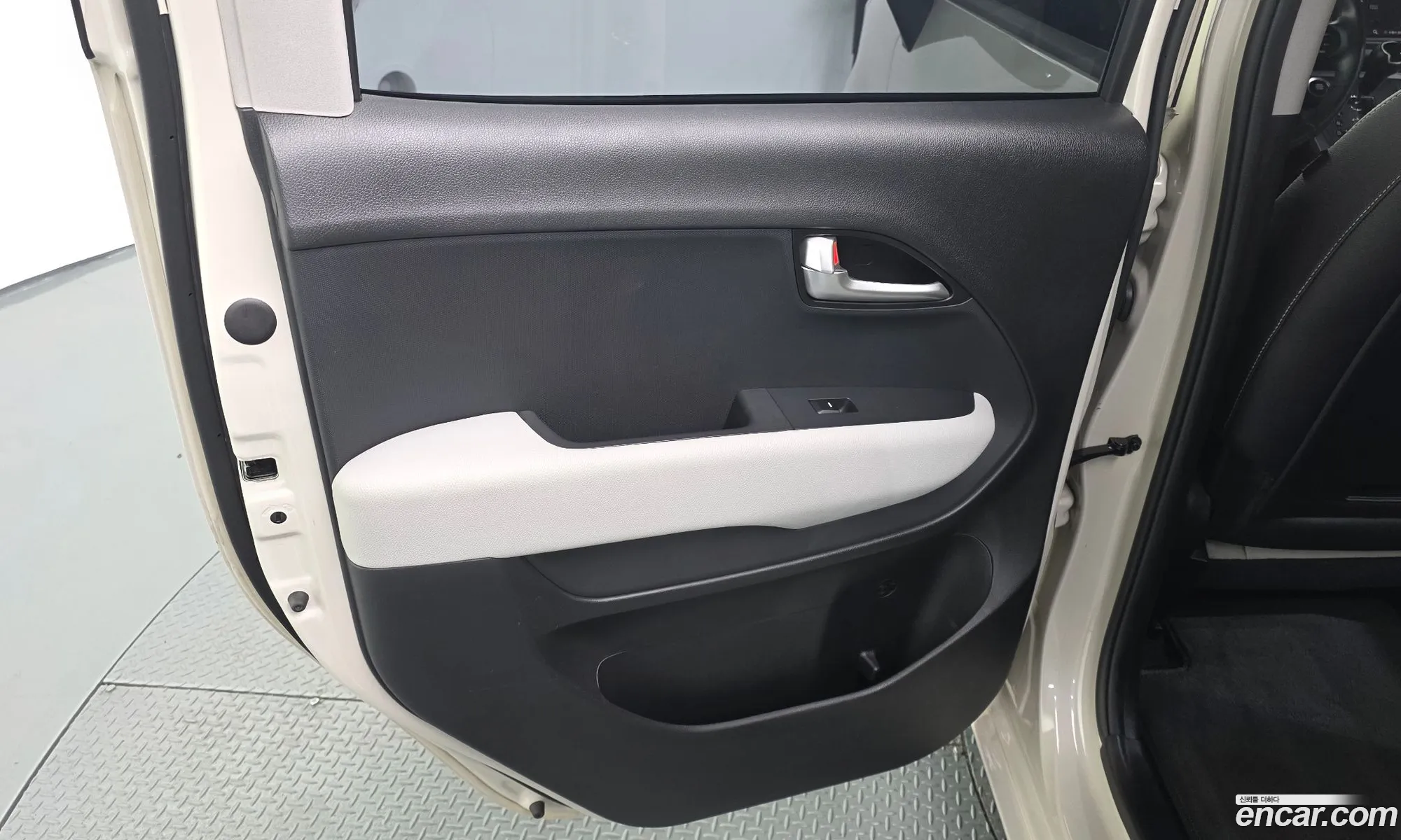 Kia Kia Ray 2023 KNACH811BPT348281 — 27