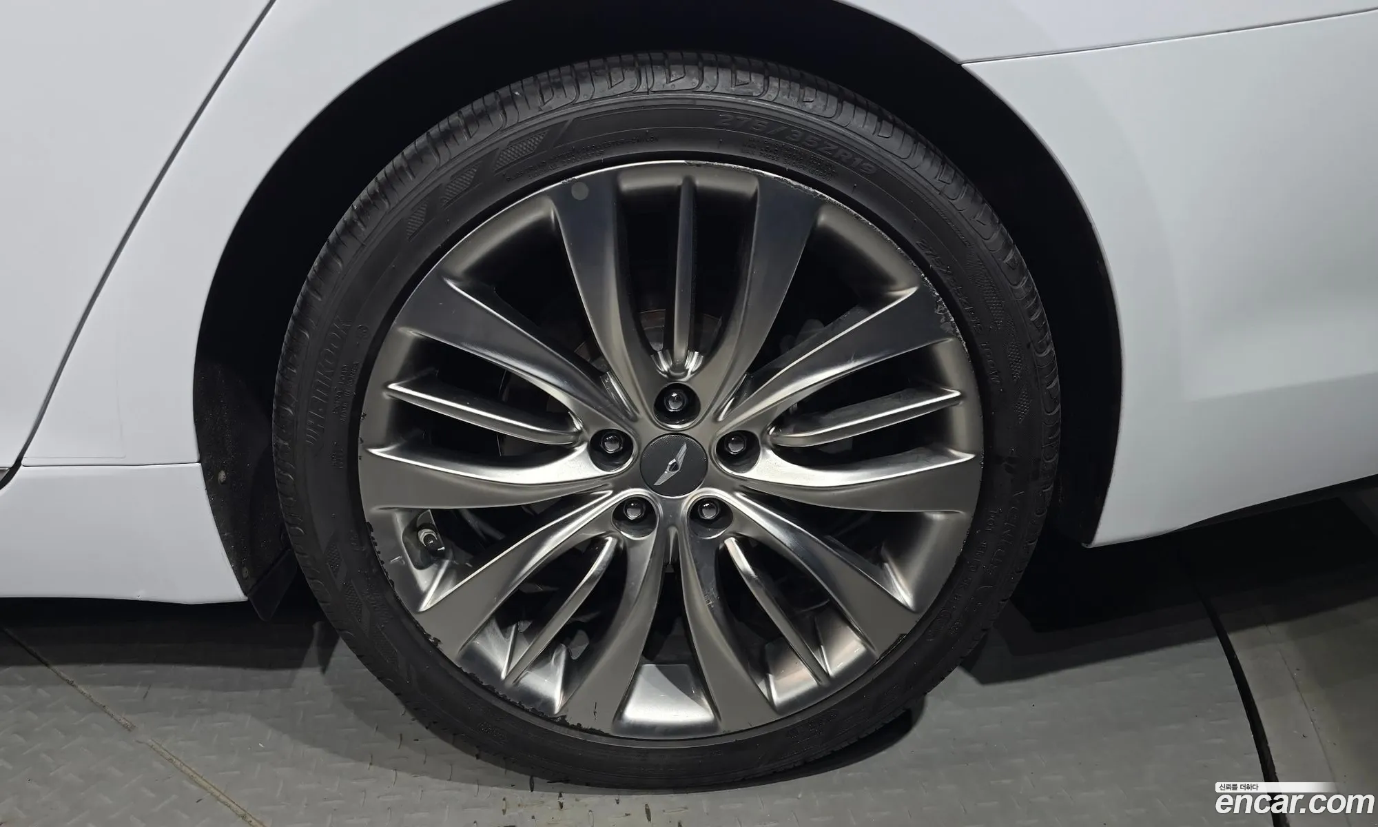 Genesis G80 2018 — 10