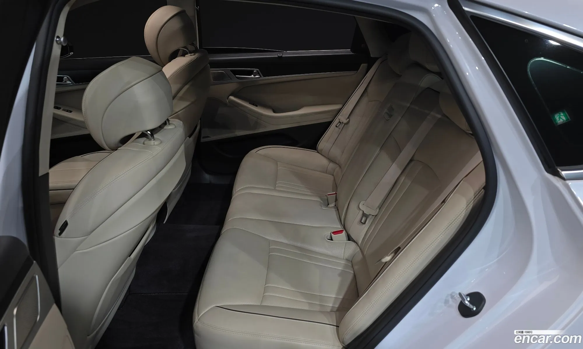 Genesis G80 2018 — 18