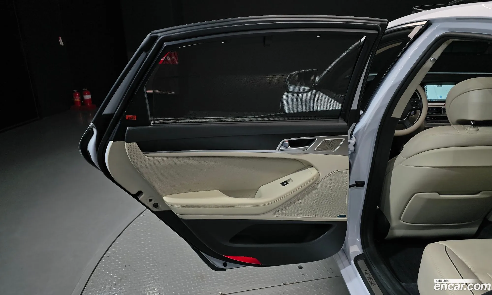 Genesis G80 2018 — 11