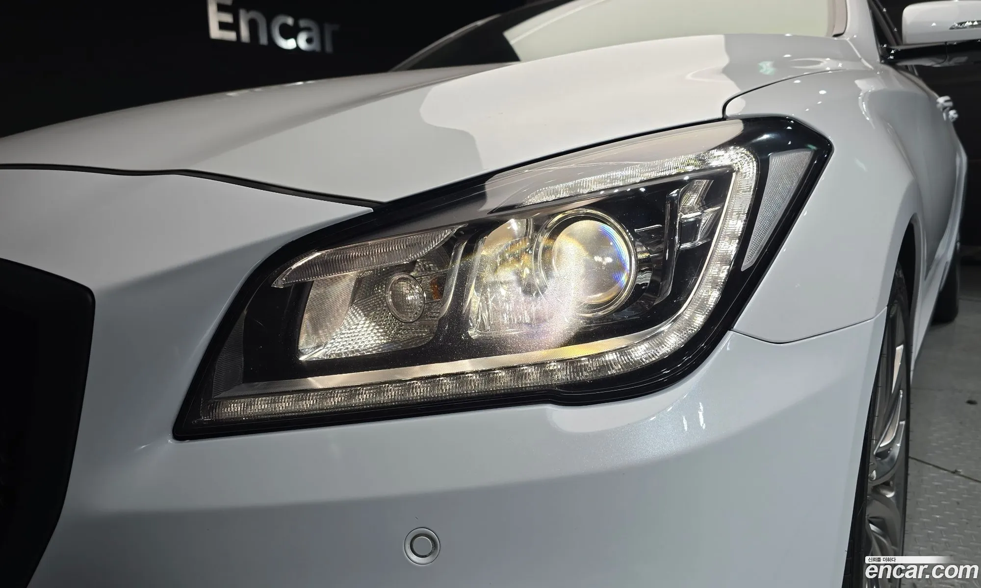 Genesis G80 2018 — 12