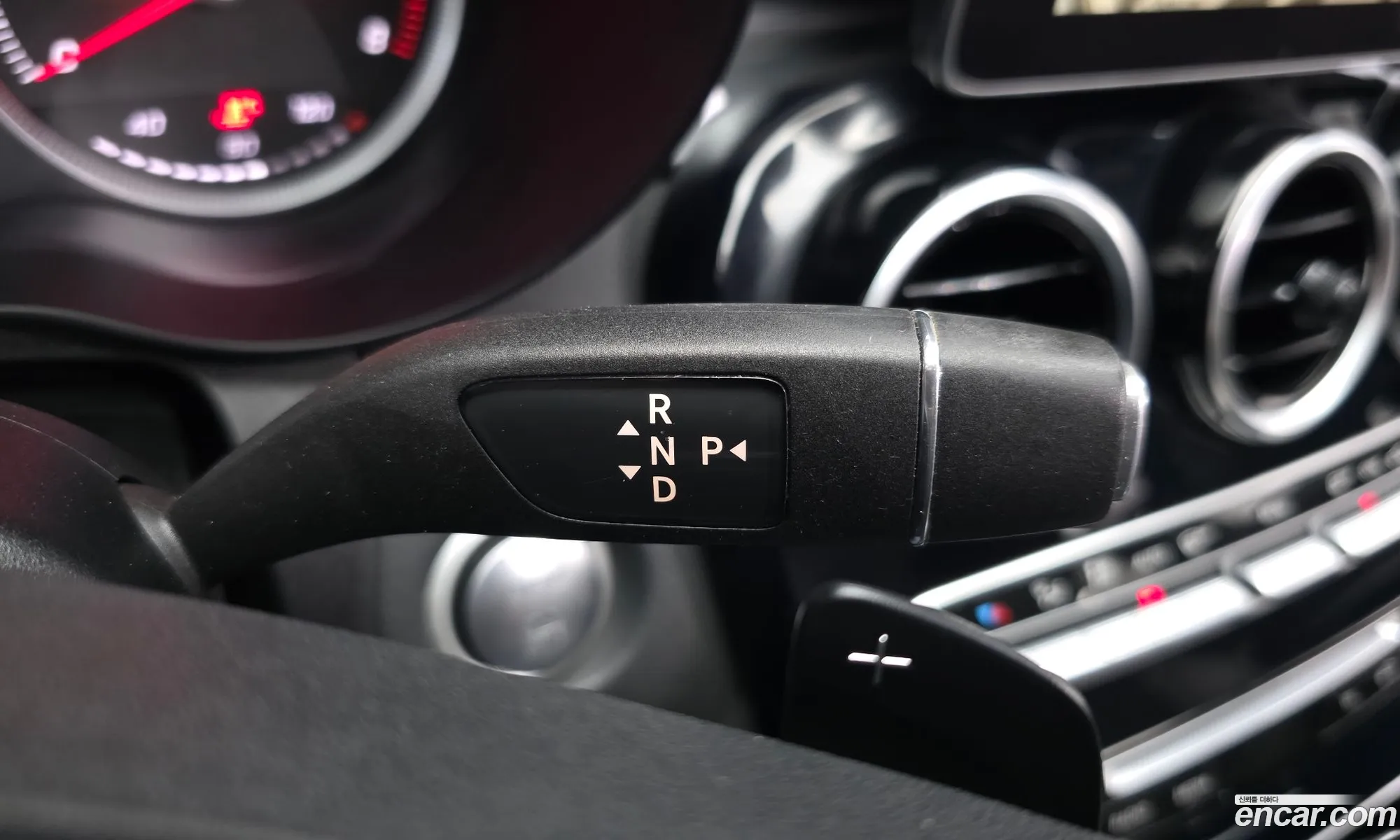 Mercedes-Benz C-Class W205 2016 — 19