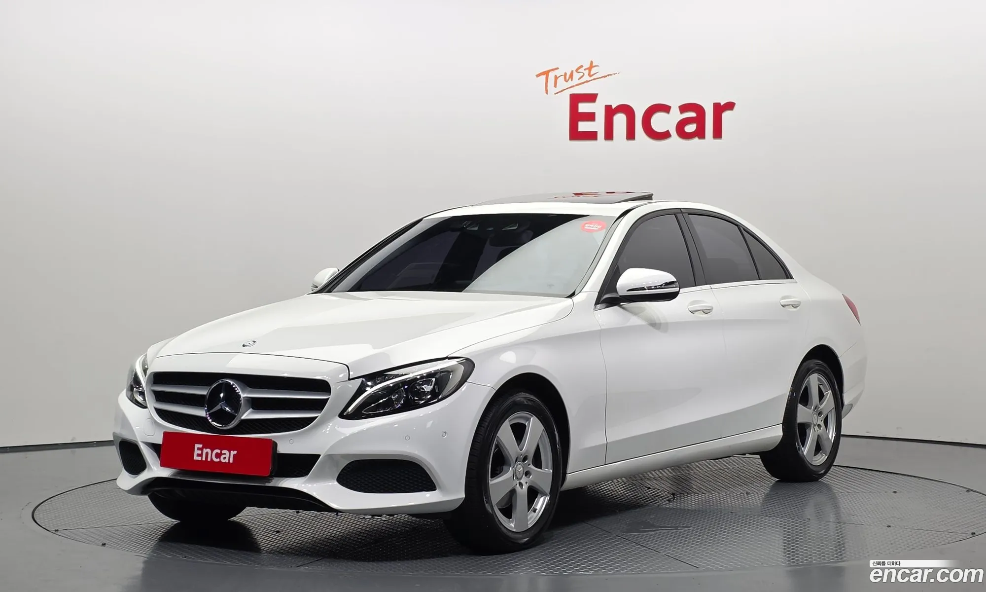 Mercedes-Benz C-Class W205 2016 — 18