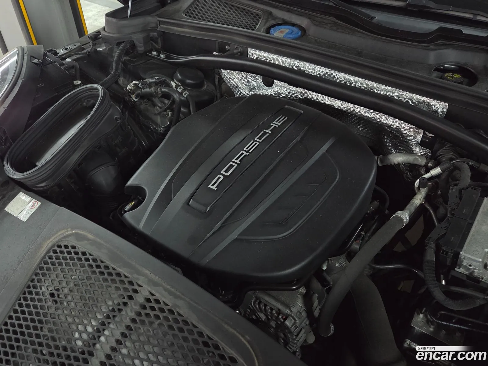 Porsche Macan 2019 — 16