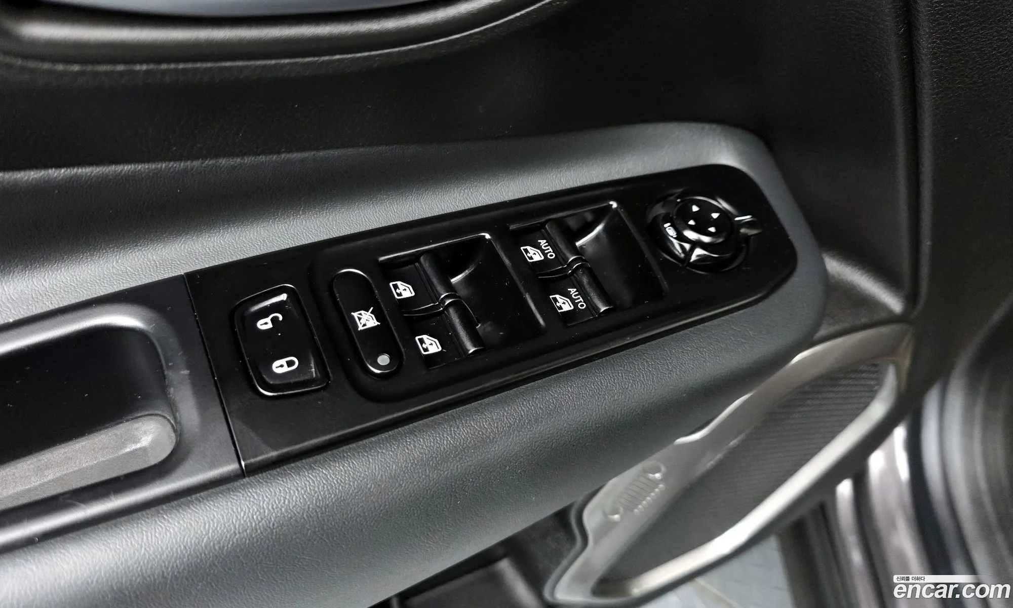 Jeep Renegade 2021 1C4NJCDB8MPN48518 — 4