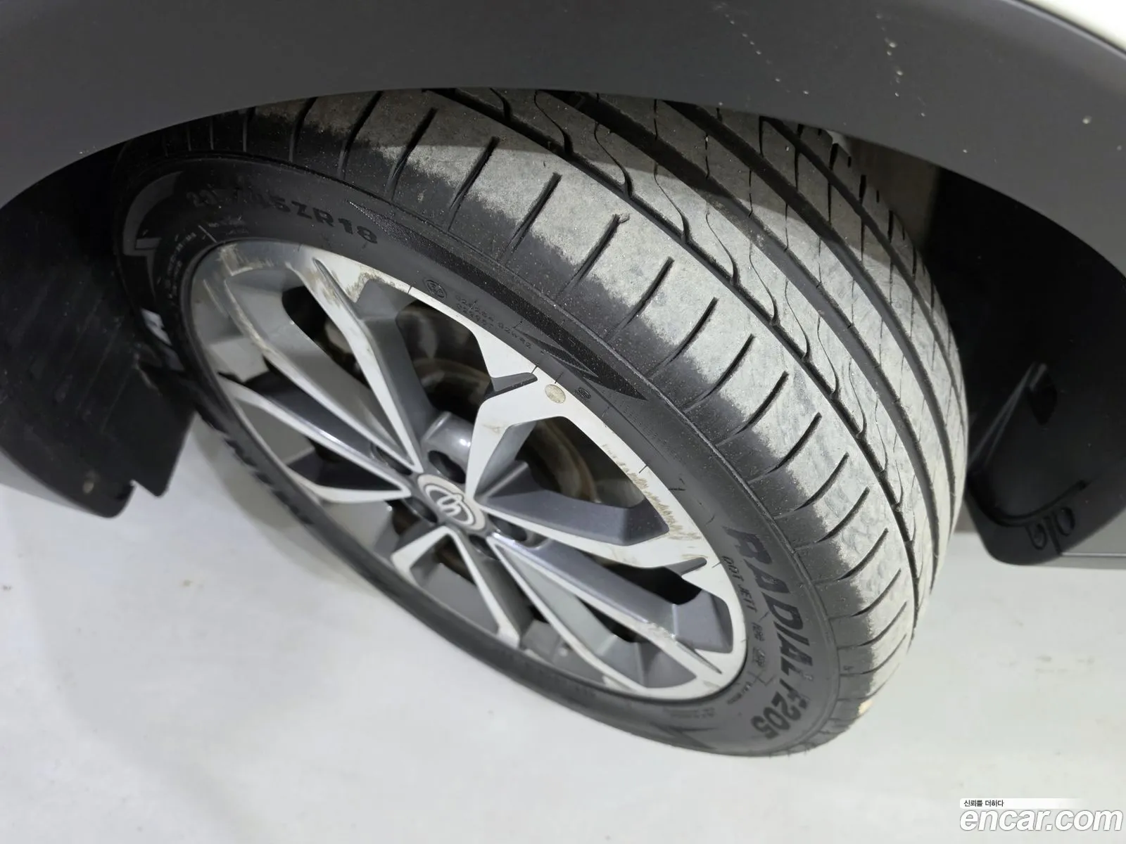 KG Mobility (SsangYong) Tivoli Air 2017 — 19