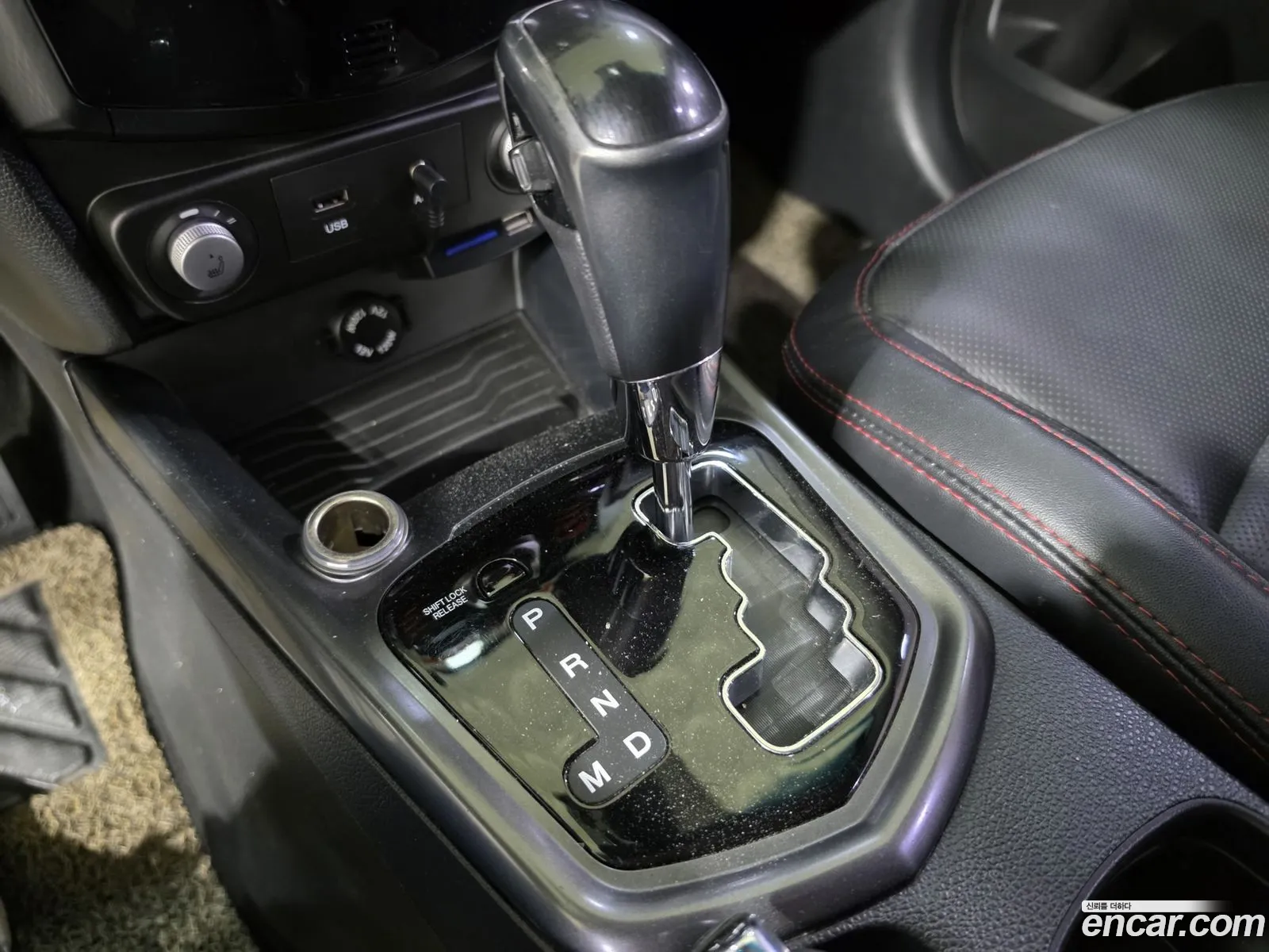 KG Mobility (SsangYong) Tivoli Air 2017 — 17