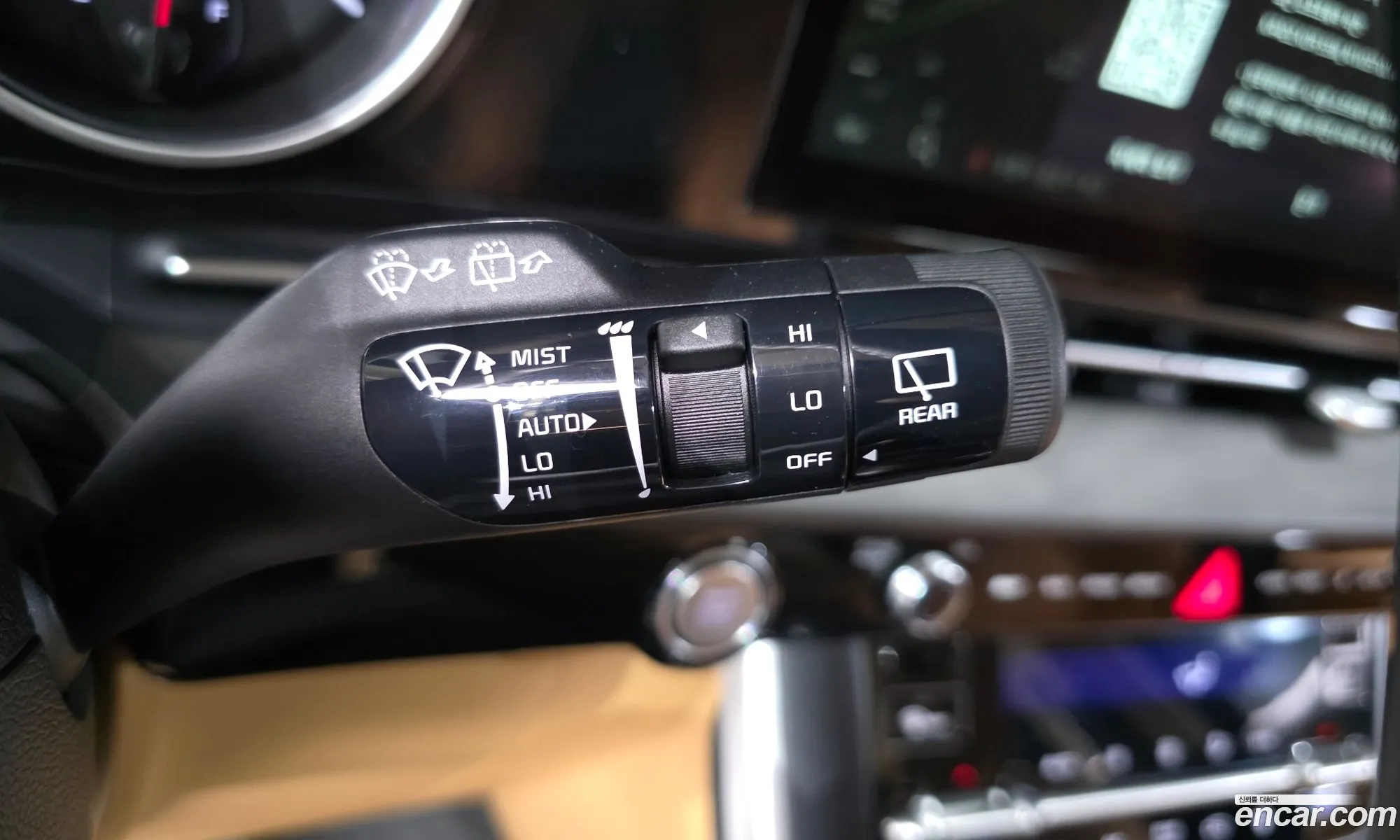Kia Carnival 2023 KNHNB37BBPS310432 — 28