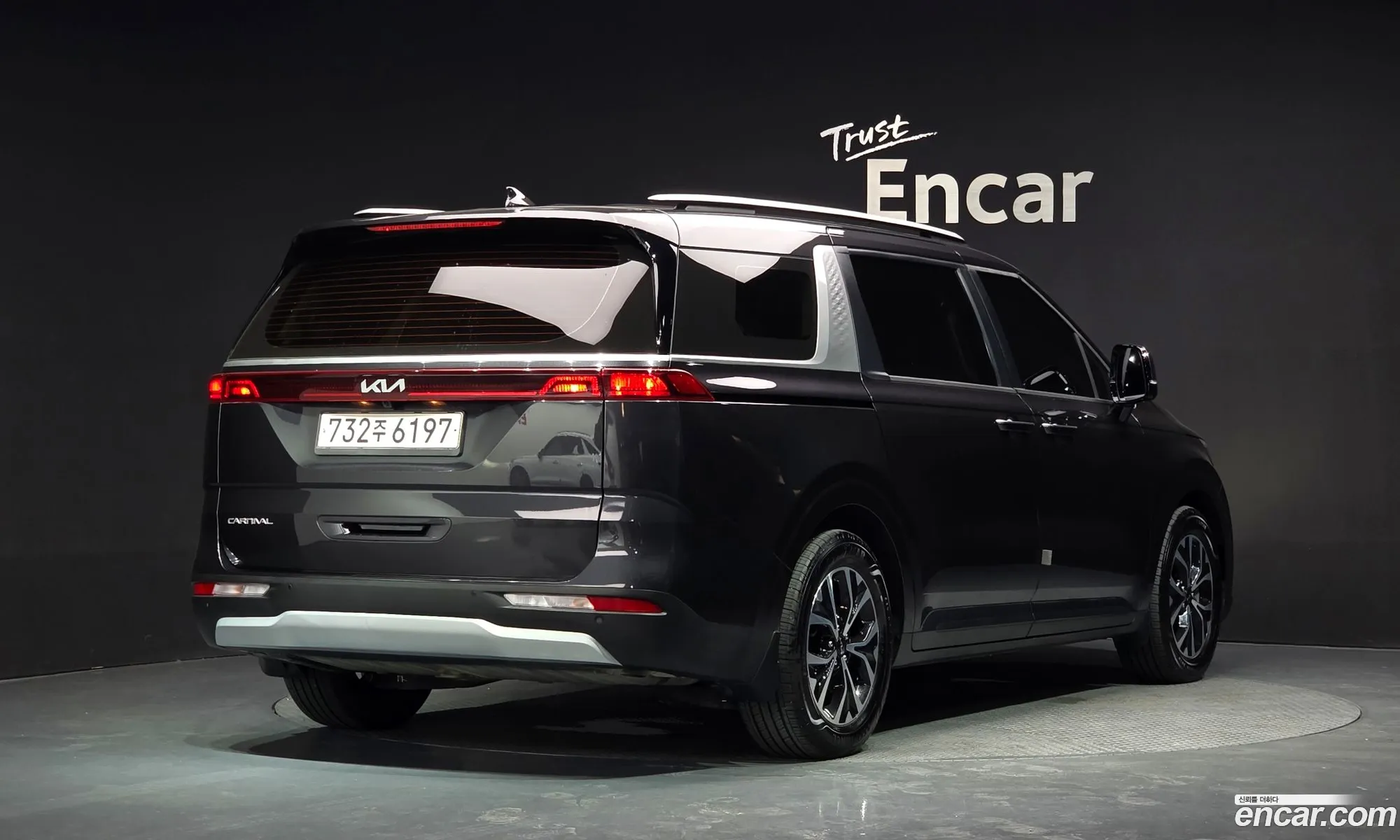 Kia Carnival 2023 KNHNB37BBPS310432 — 11