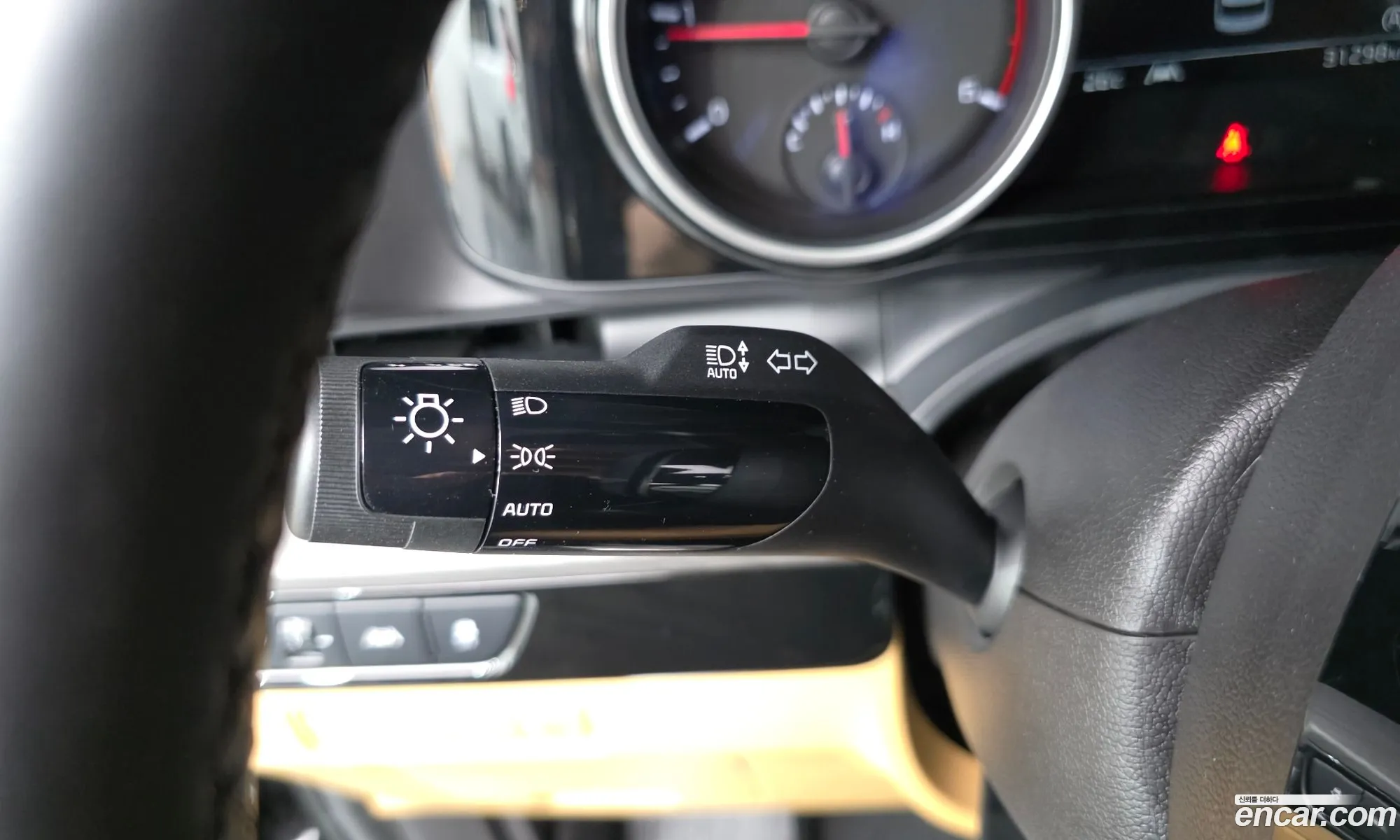 Kia Carnival 2023 KNHNB37BBPS310432 — 9