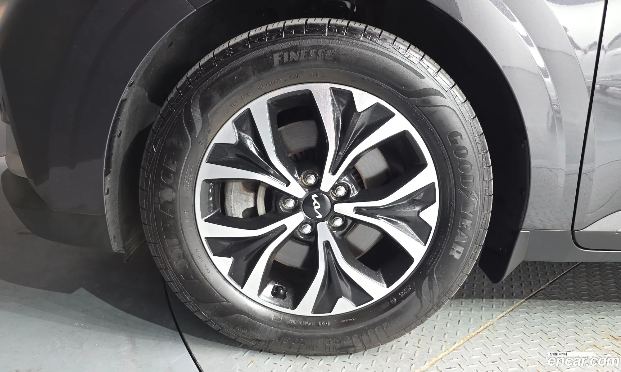 Kia Carnival 2023 KNHNB37BBPS310432 — 19