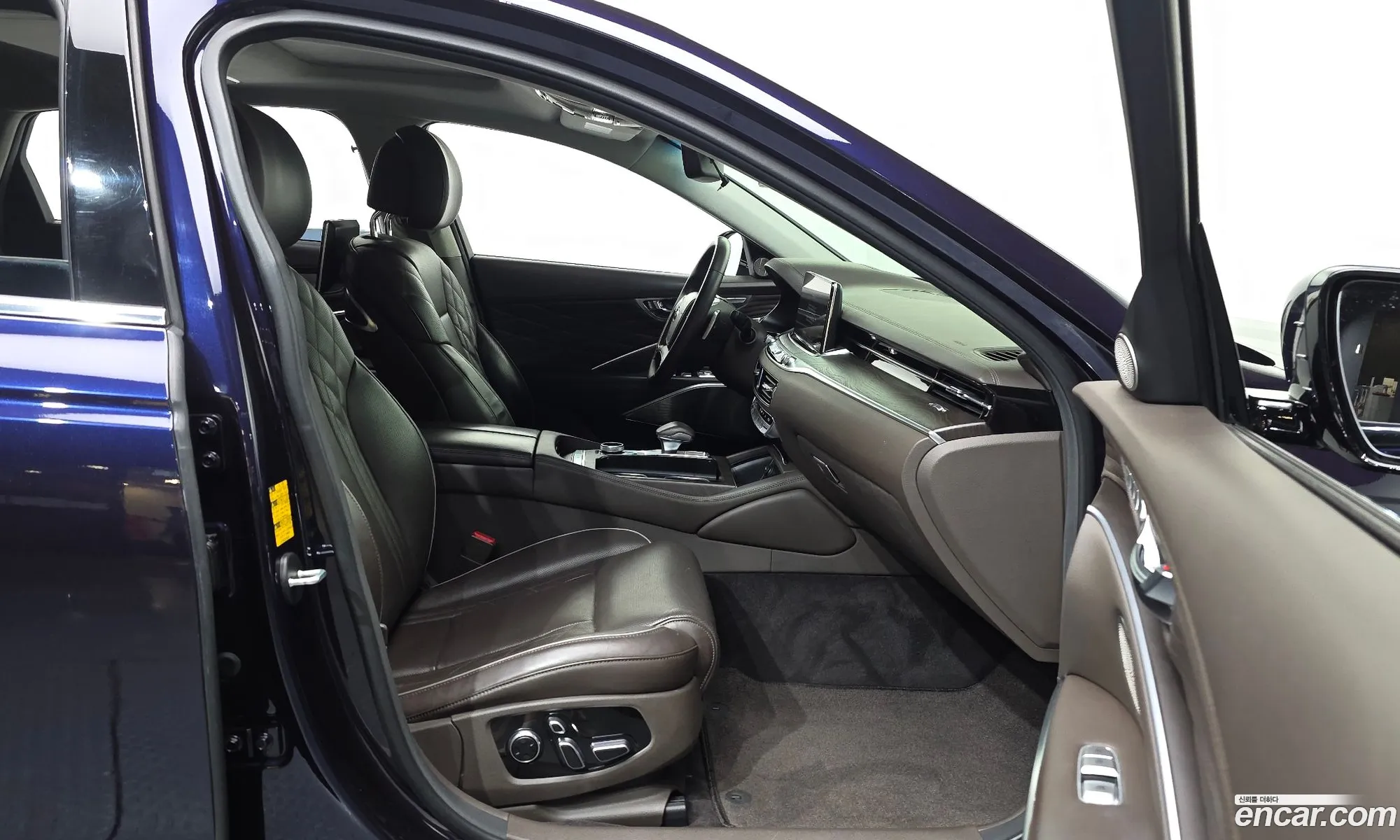 Kia The K9 2020 KNAS2418DLS025357 — 7